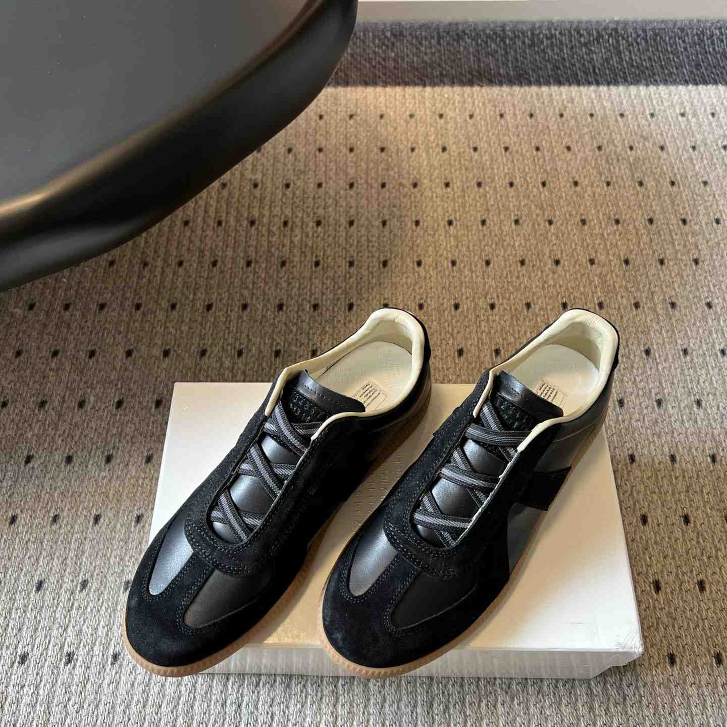 Maison Margiela Replica Sneakers - DesignerGu