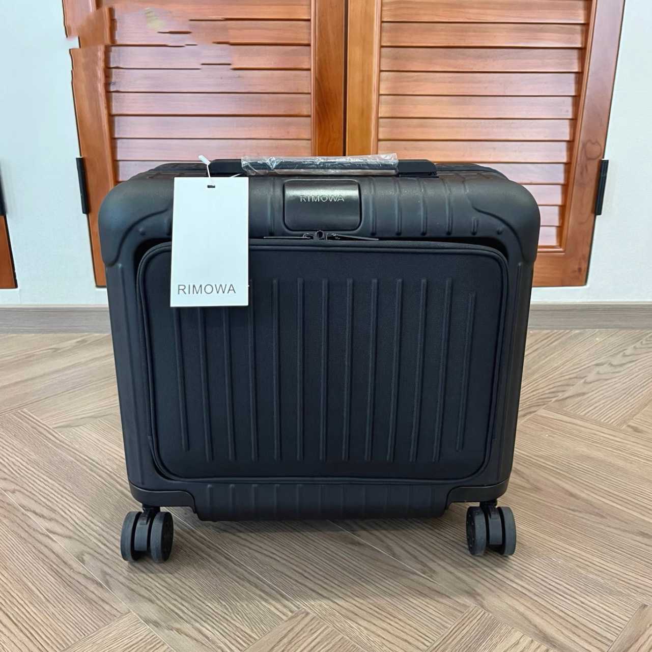 Rimowa Compact  - DesignerGu