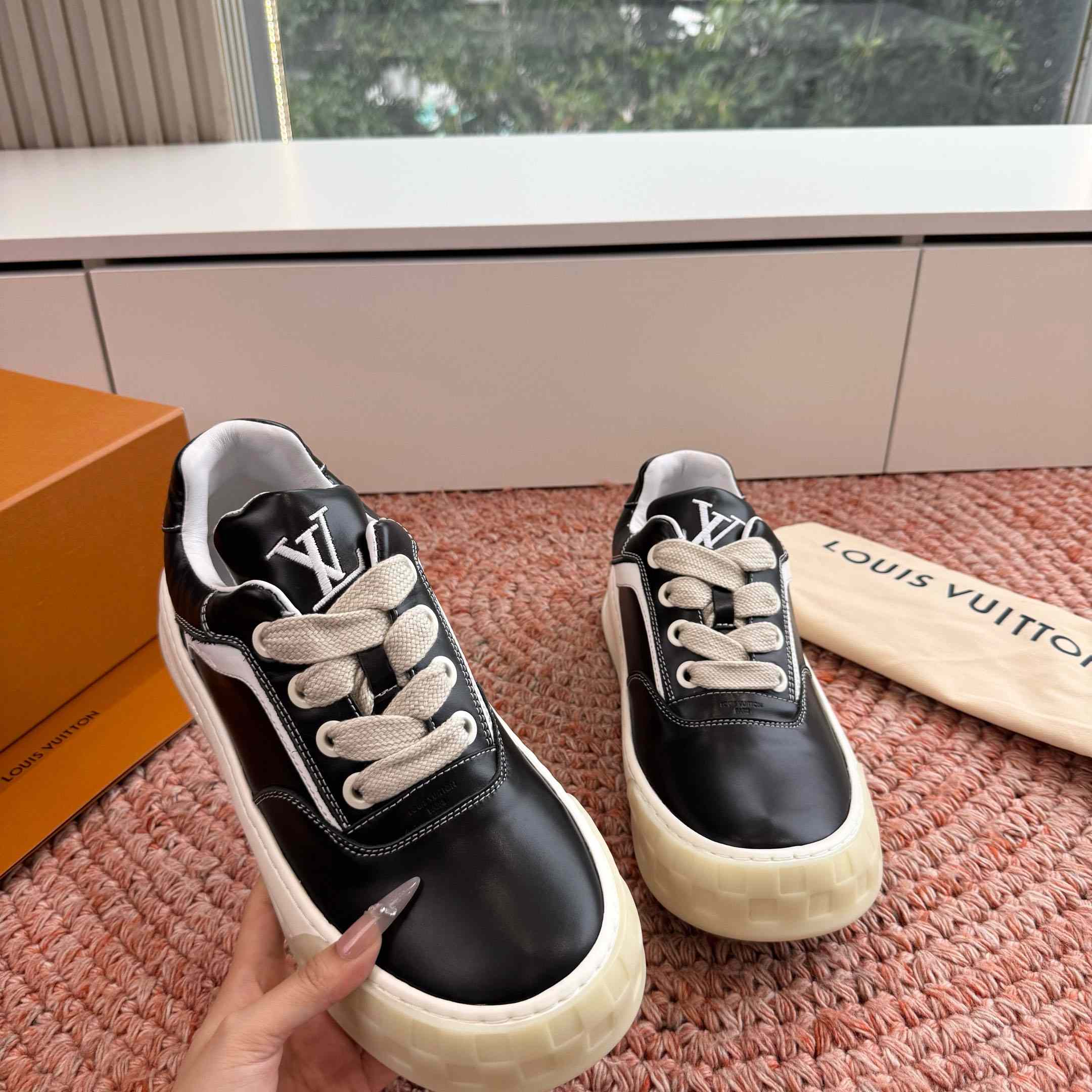 Louis Vuitton LV Tilted Sneaker 1AJWDM - DesignerGu