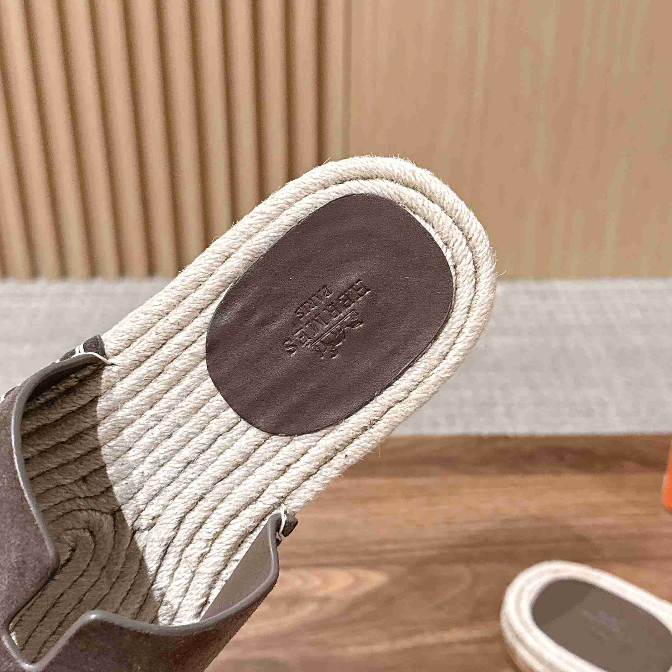 Hermes  Antigua Espadrille - DesignerGu