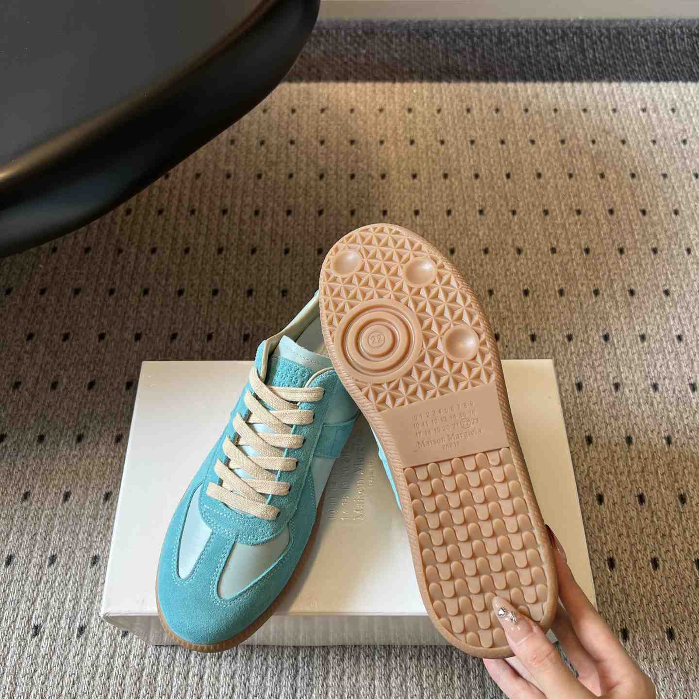 Maison Margiela Replica Sneakers - DesignerGu