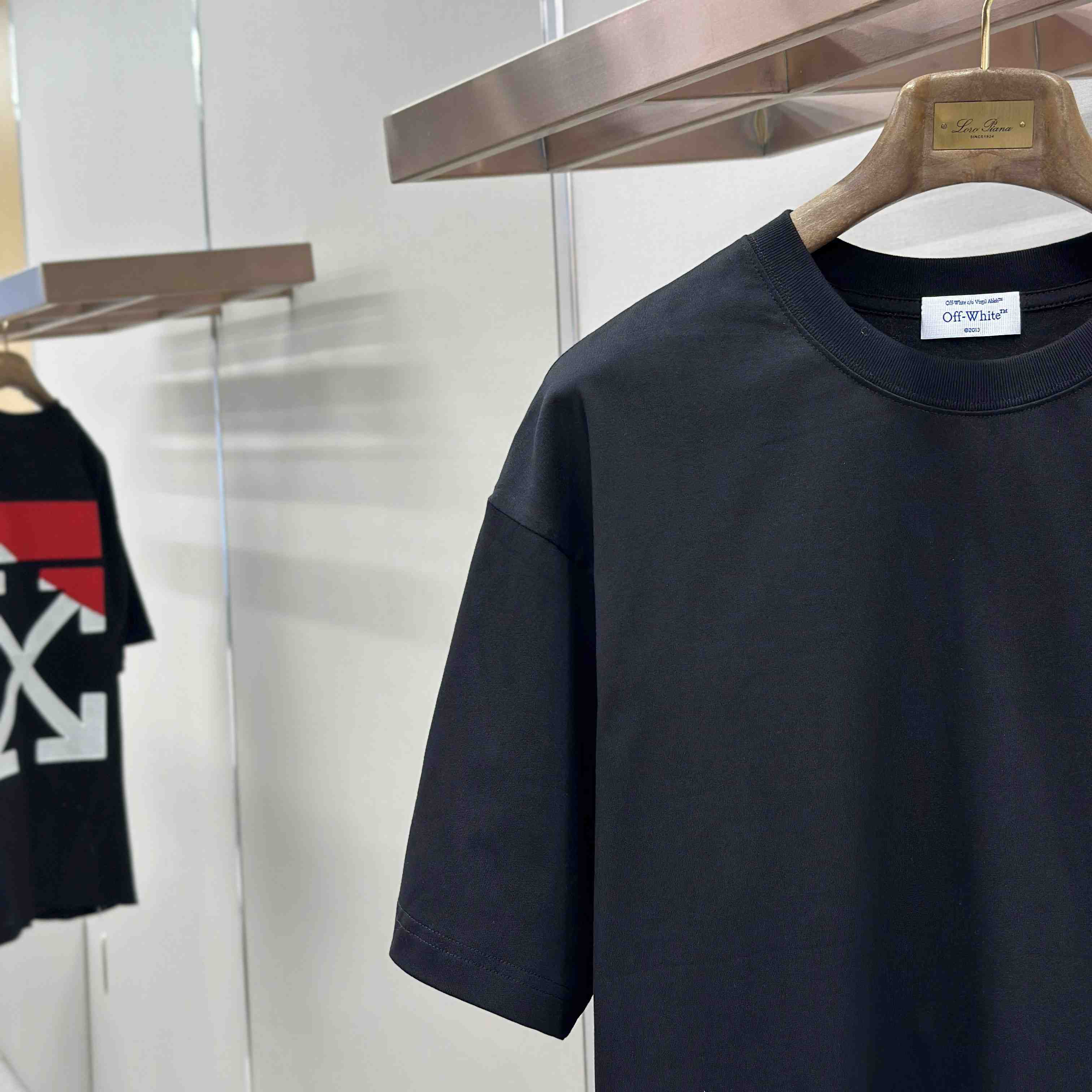 Off-White Split Logo T-Shirt - DesignerGu