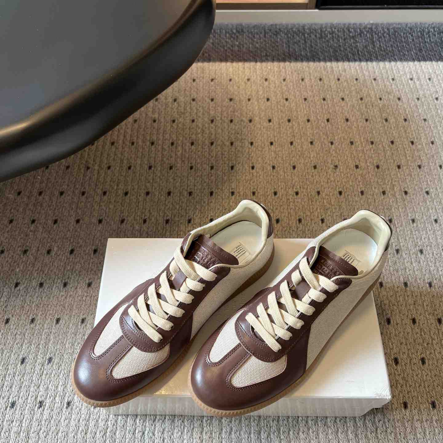 Maison Margiela Replica Sneakers - DesignerGu