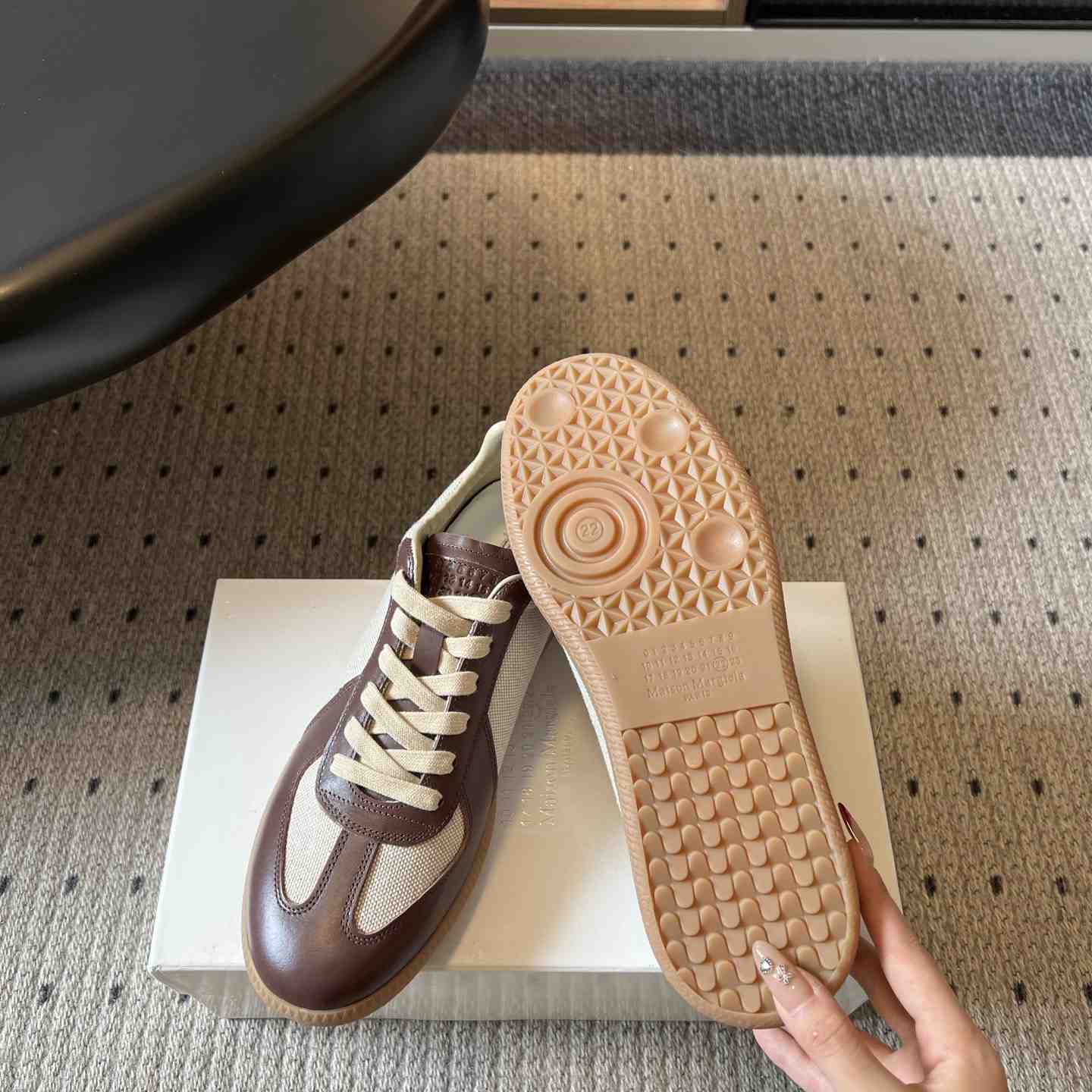 Maison Margiela Replica Sneakers - DesignerGu