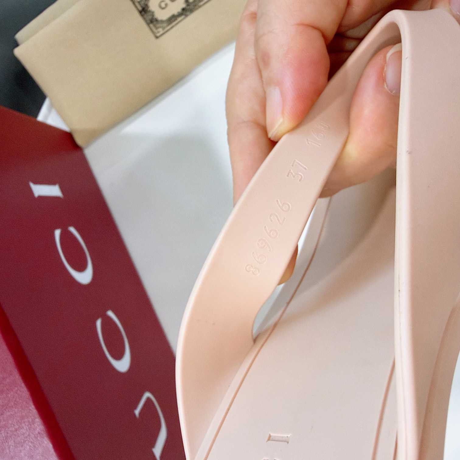 Gucci Vittoria Thong - DesignerGu