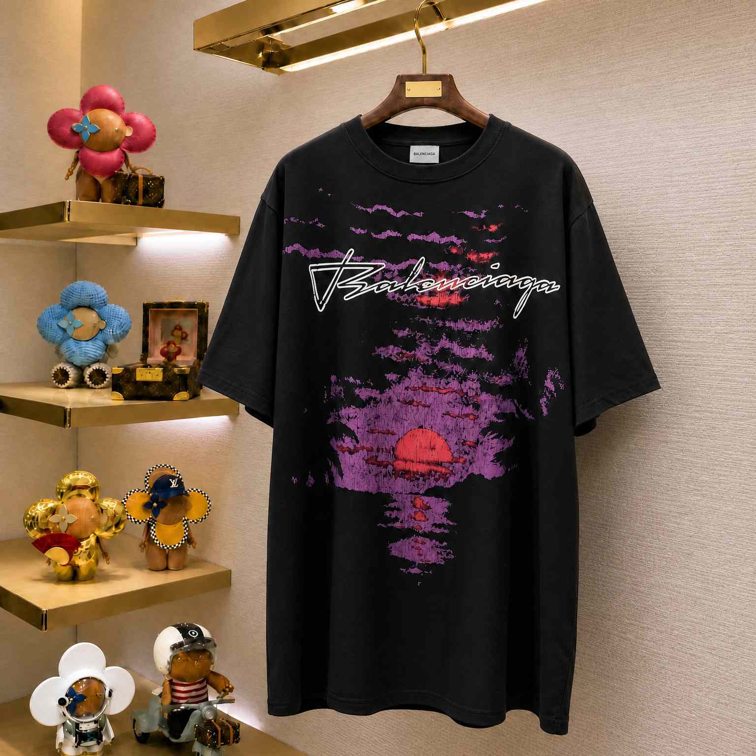 Balenciaga Dream Medium Fit T-shirt in Black - DesignerGu