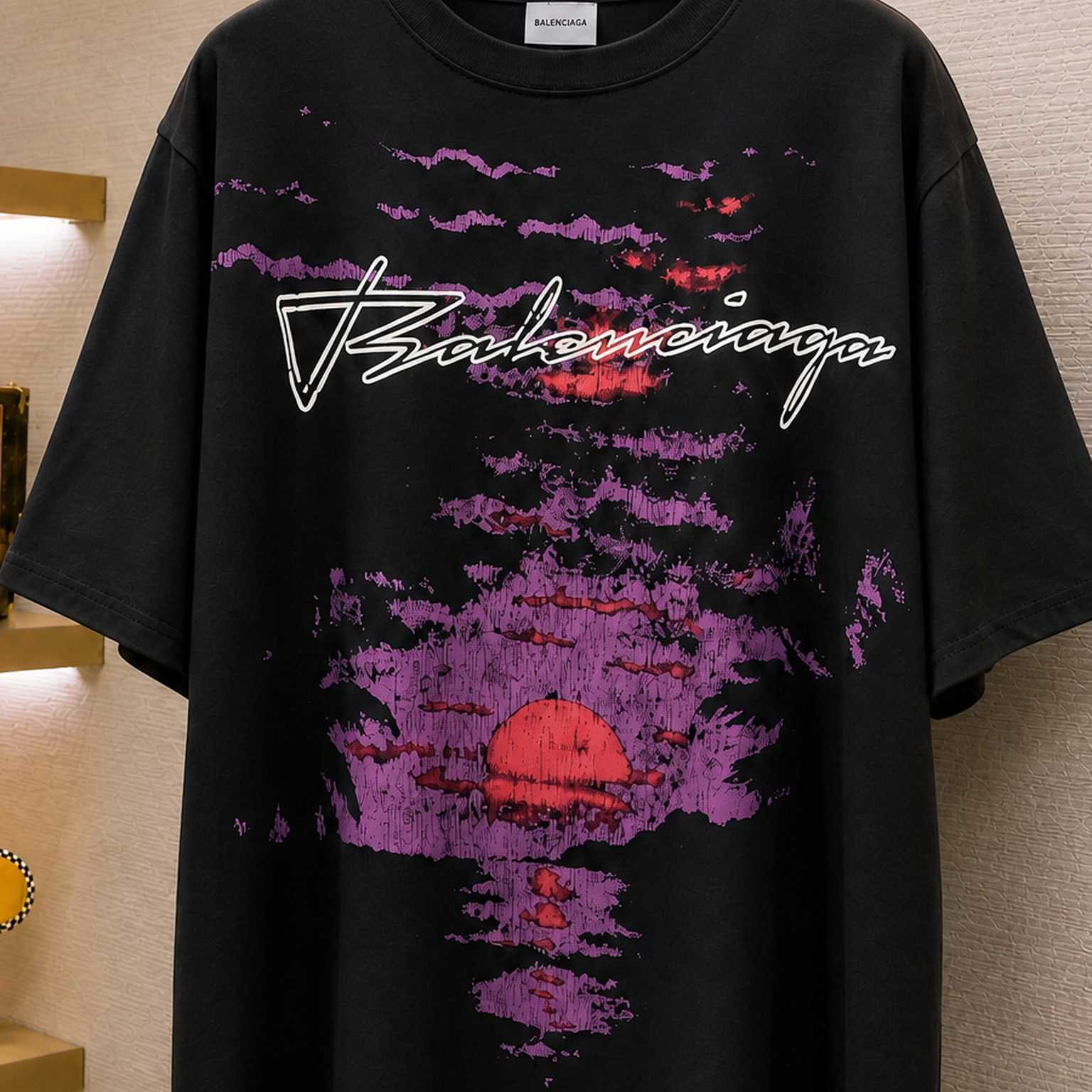 Balenciaga Dream Medium Fit T-shirt in Black - DesignerGu