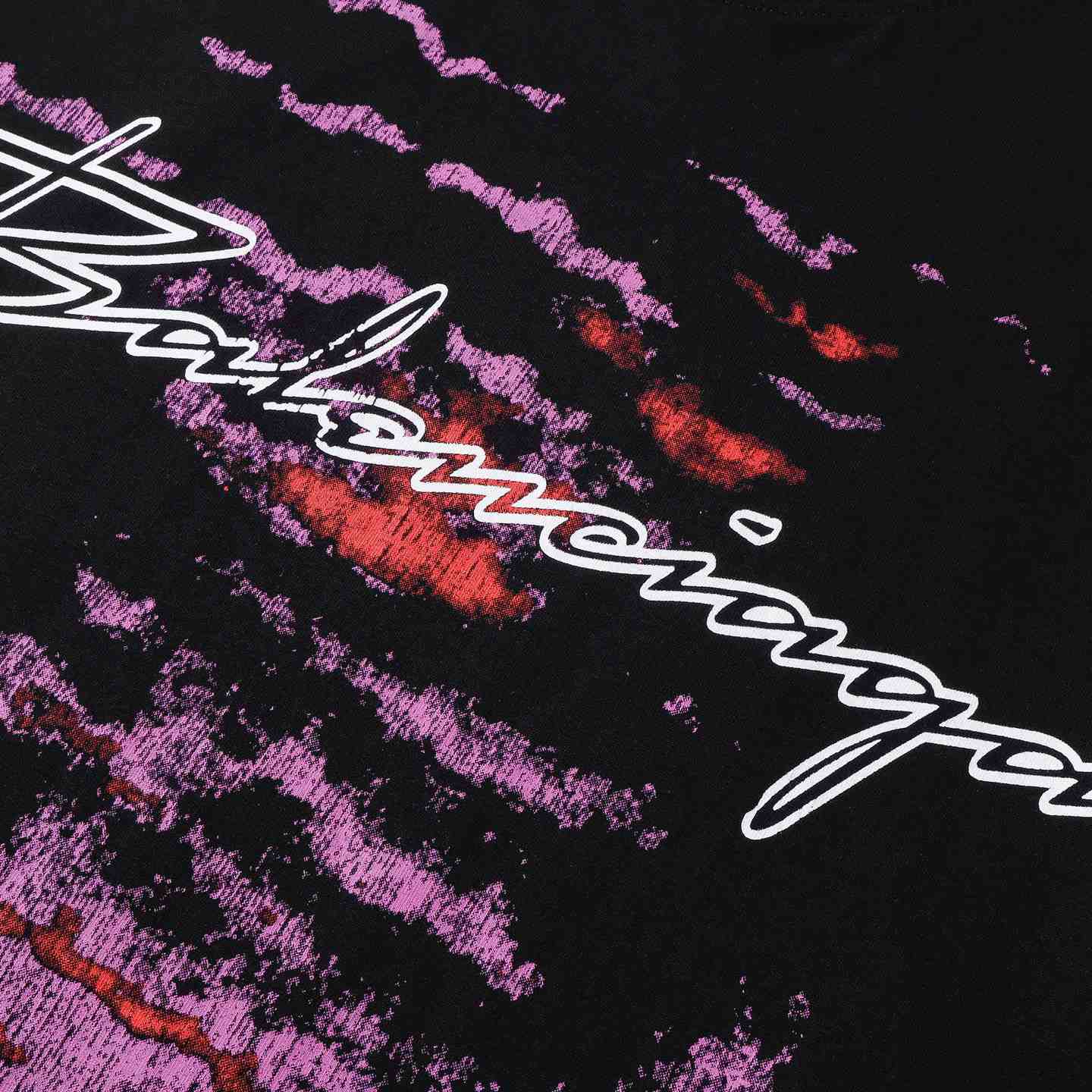 Balenciaga Dream Medium Fit T-shirt in Black - DesignerGu