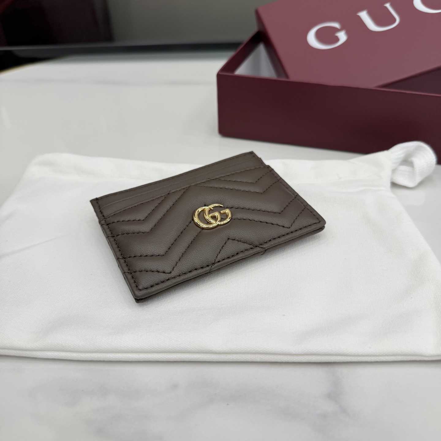 Gucci GG Marmont Card Case 443127 - DesignerGu