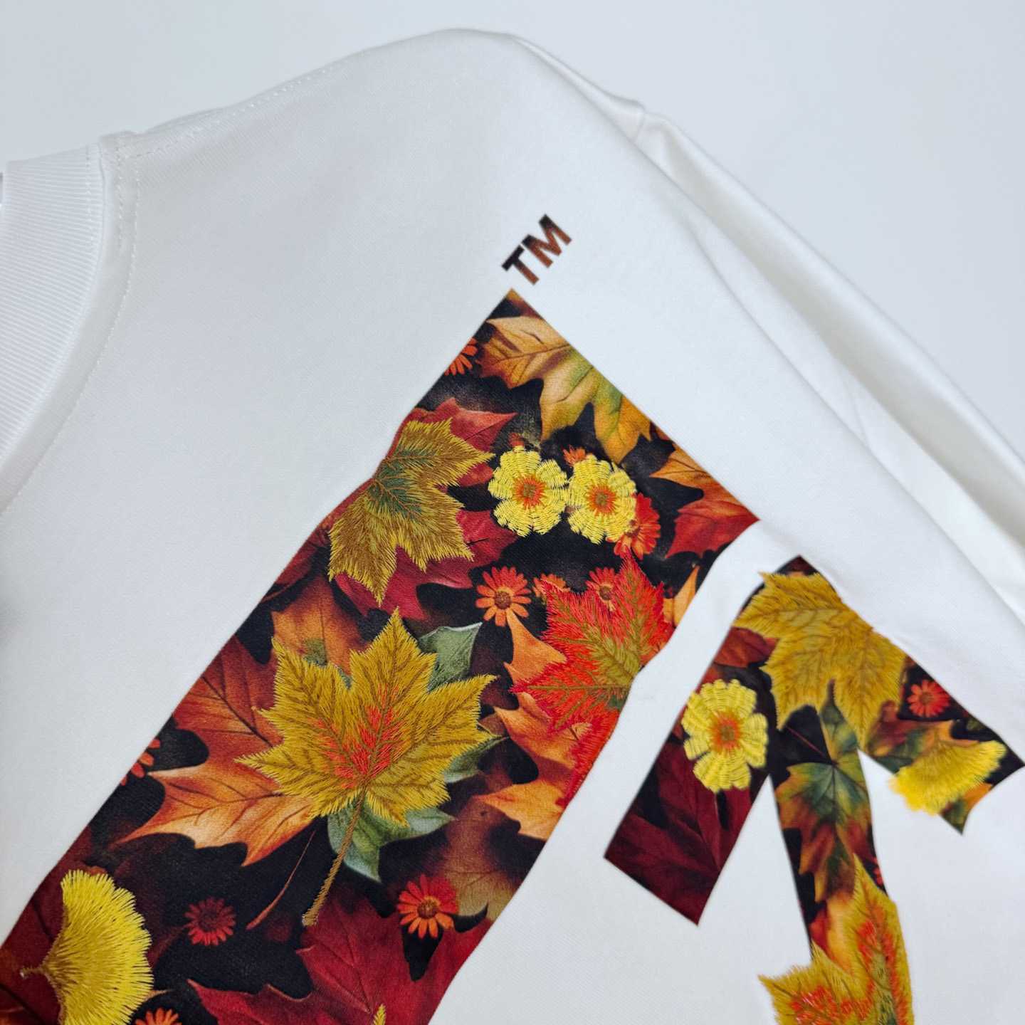 Off-White Floral Arrow Embroidered T-Shirt - DesignerGu