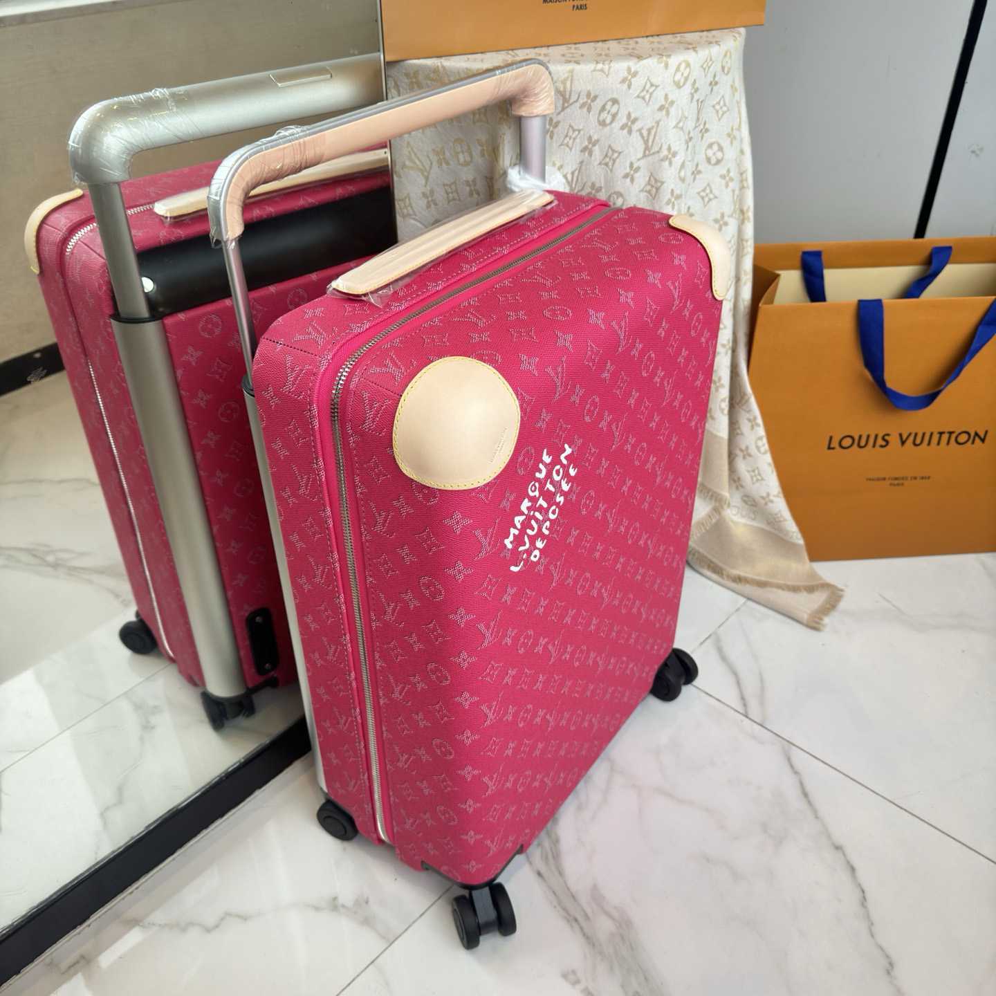 Louis Vuitton Horizon 55 M26863 - DesignerGu