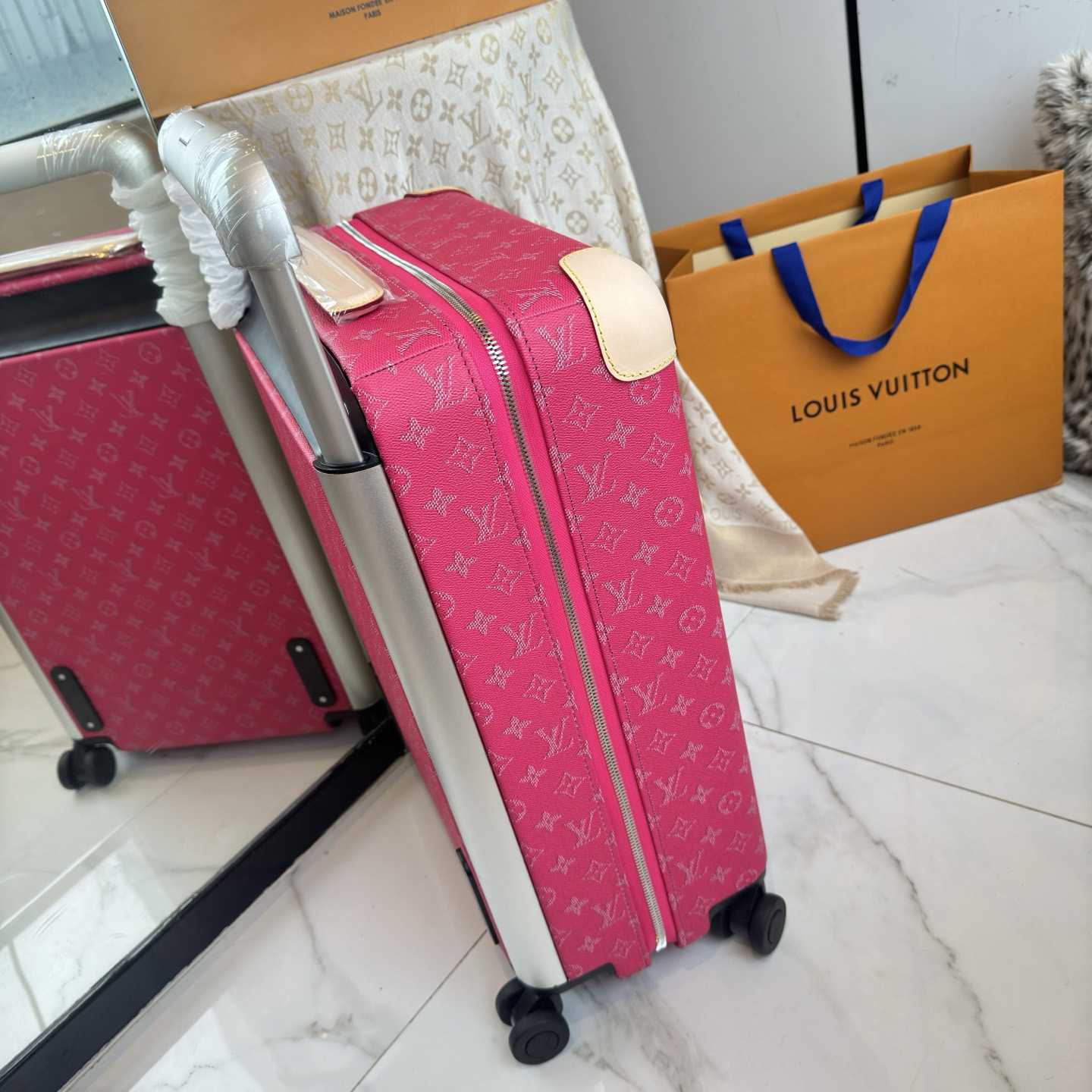 Louis Vuitton Horizon 55 M26863 - DesignerGu