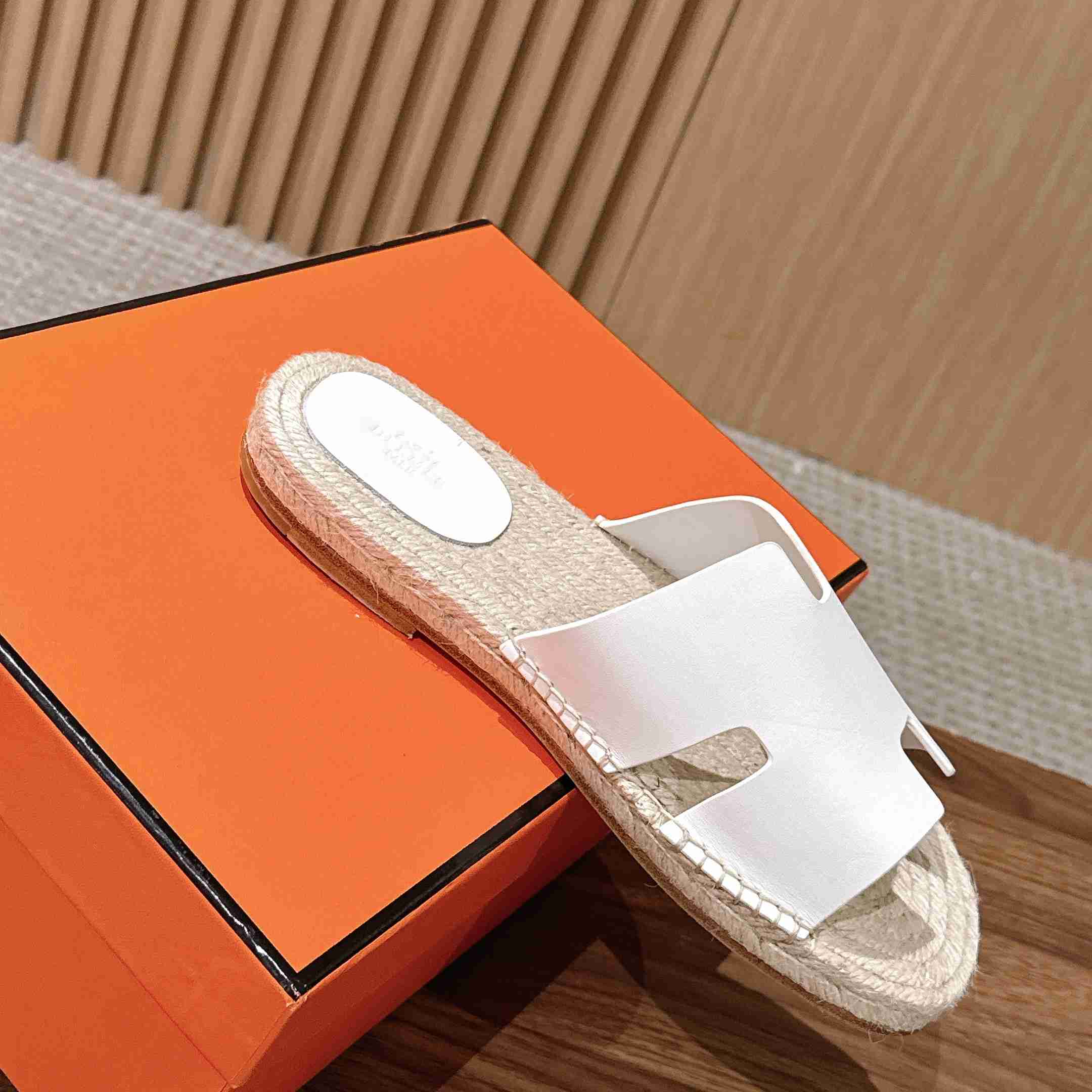 Hermes  Antigua Espadrille - DesignerGu