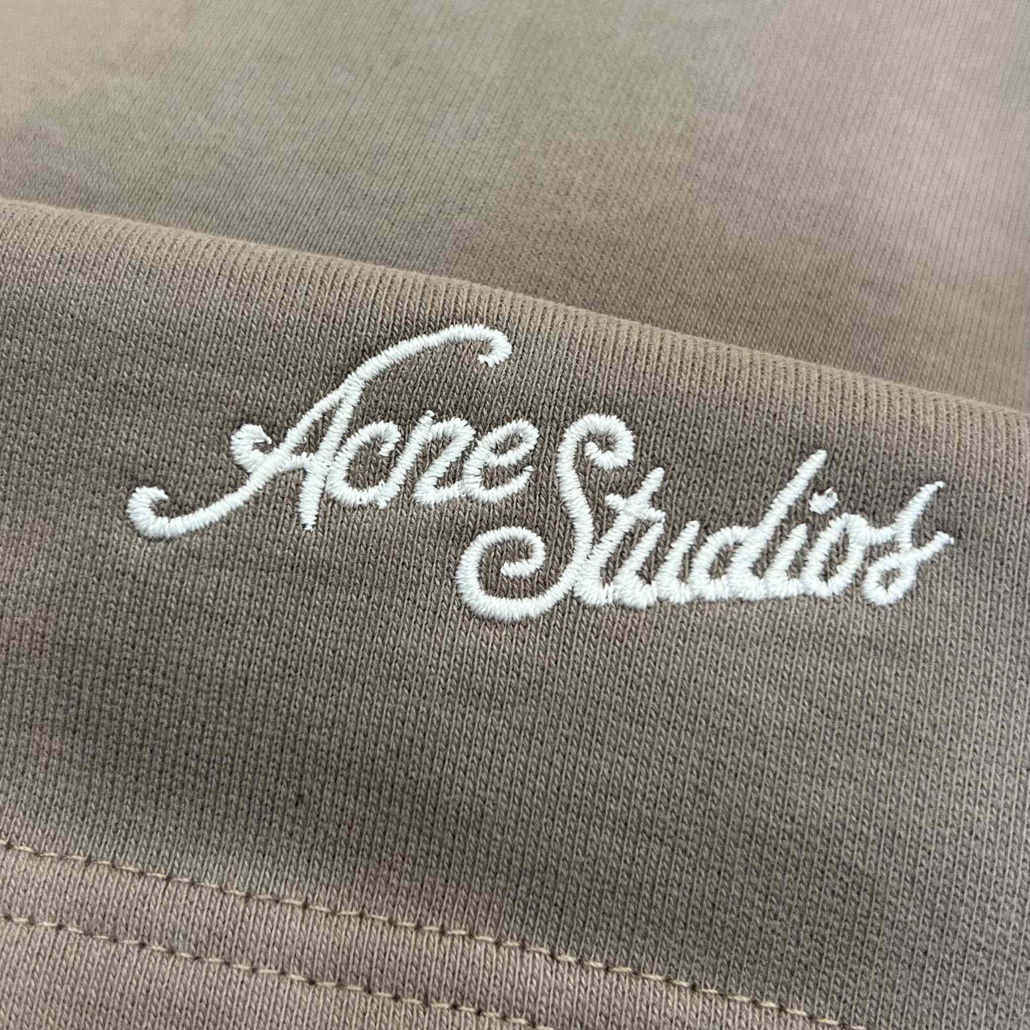 Acne Studios Fleece Shorts With Logo - DesignerGu