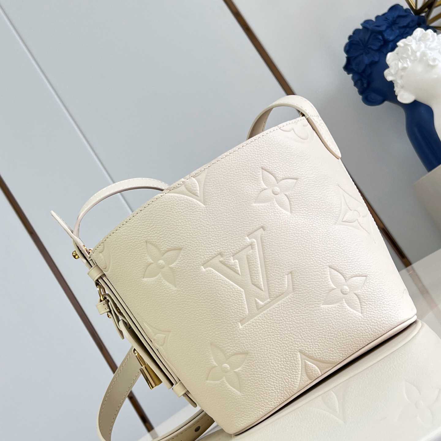 Louis Vuitton All In BB M2A356 - DesignerGu