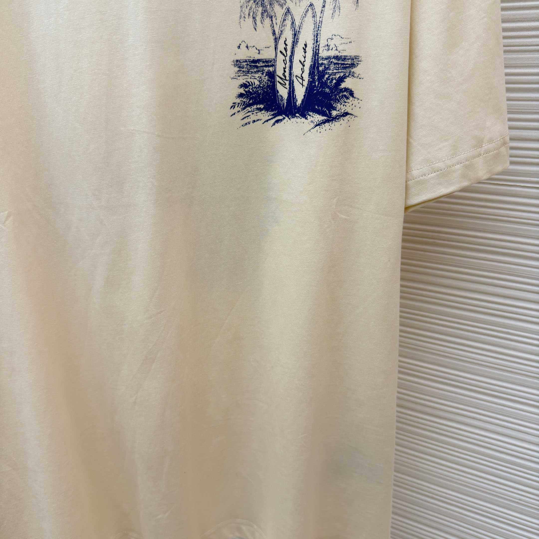 Moncler Beach Printed T-Shirt - DesignerGu