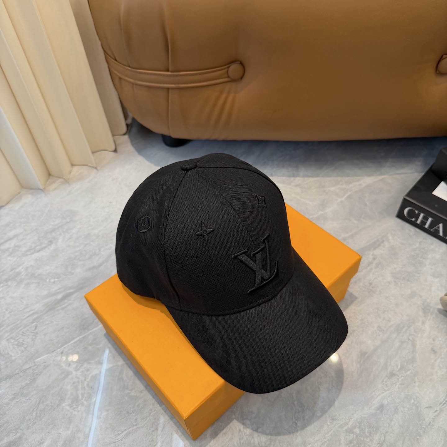 Louis Vuitton Cap - DesignerGu
