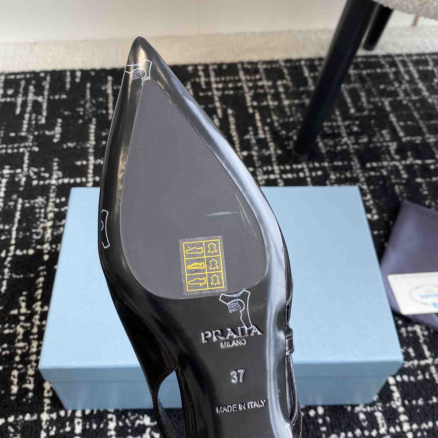 Prada Leather Cutout Ballerina Shoes - DesignerGu