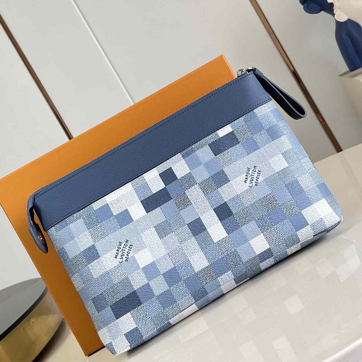 Louis Vuitton Pochette Voyage Souple M28846 - DesignerGu