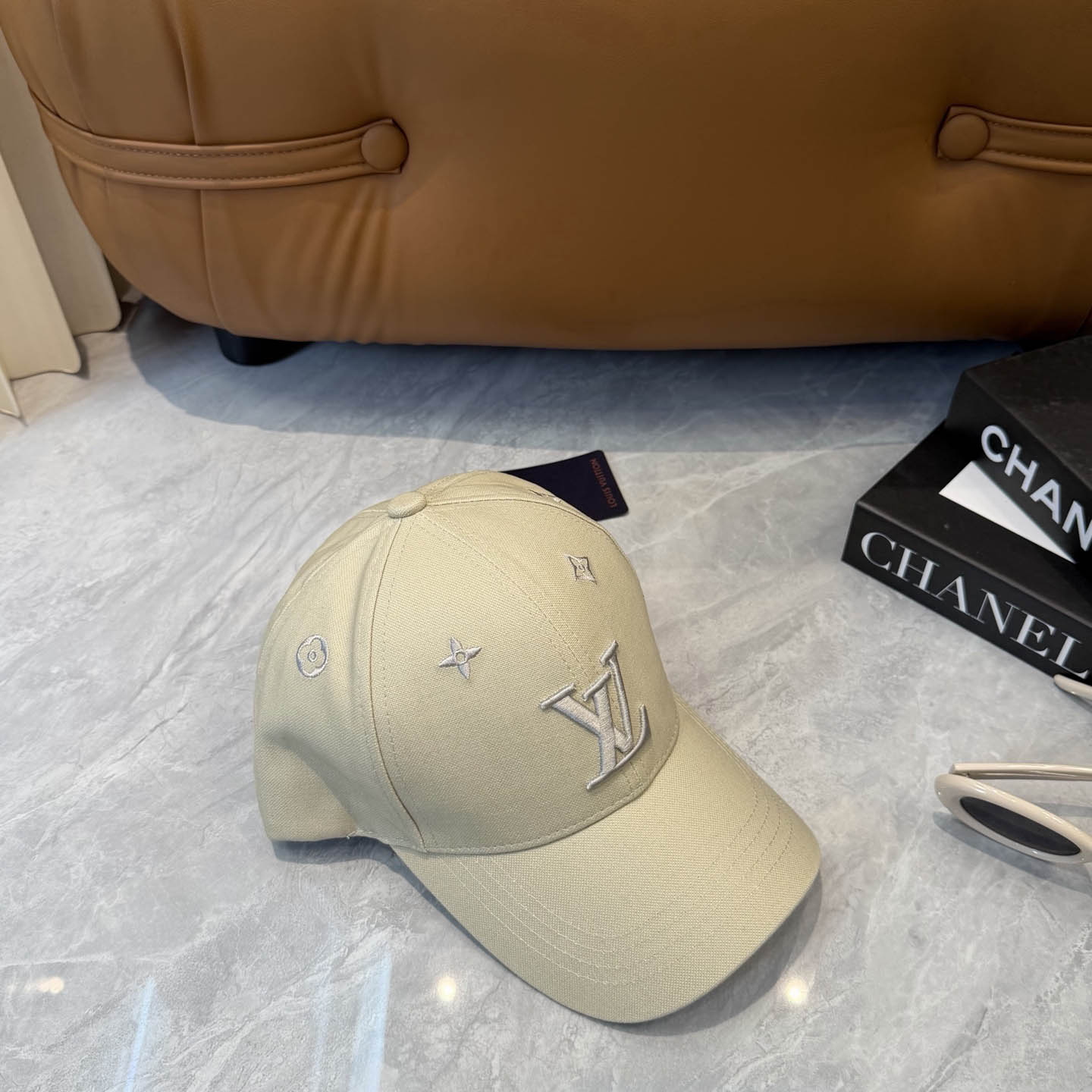 Louis Vuitton Cap - DesignerGu