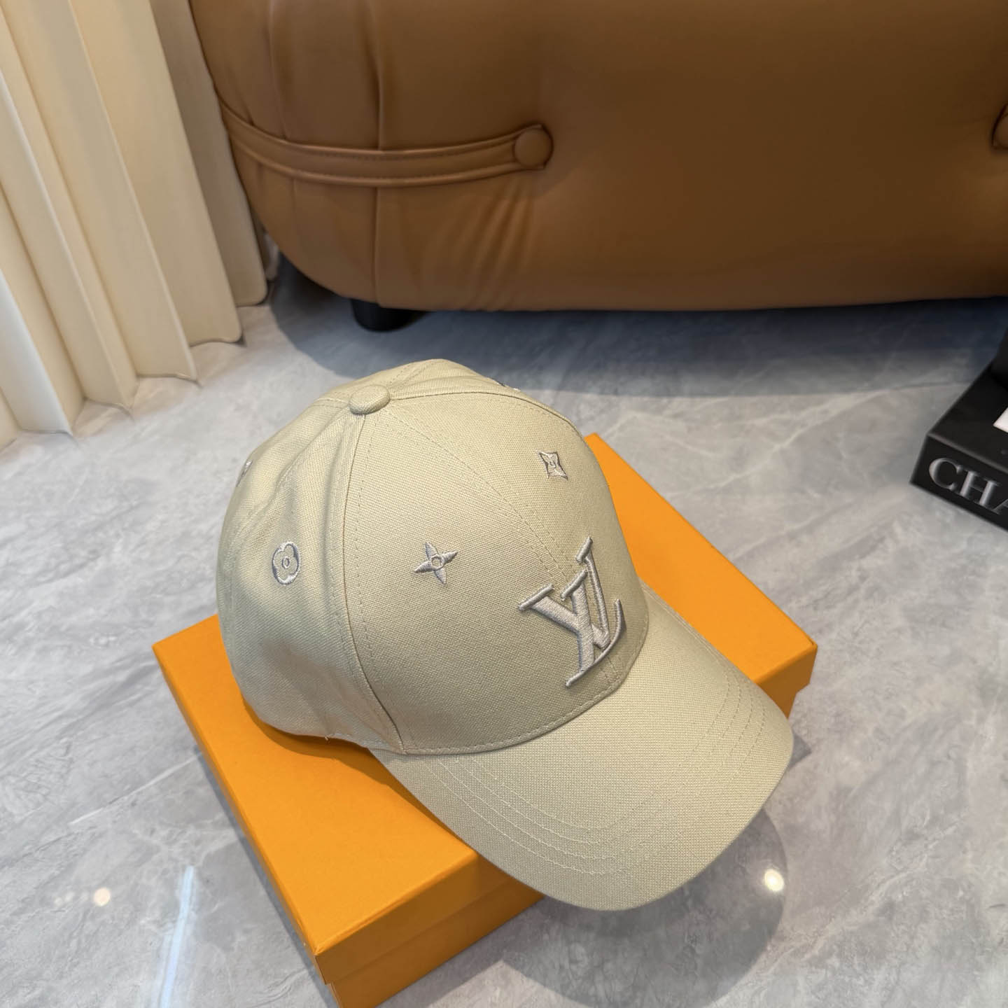 Louis Vuitton Cap - DesignerGu