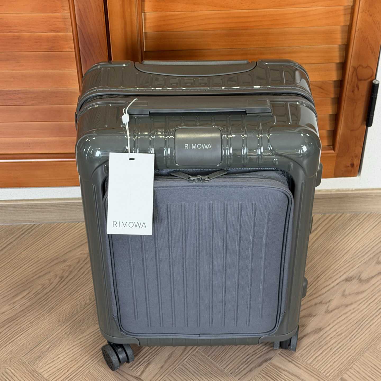 Rimowa Cabin - DesignerGu