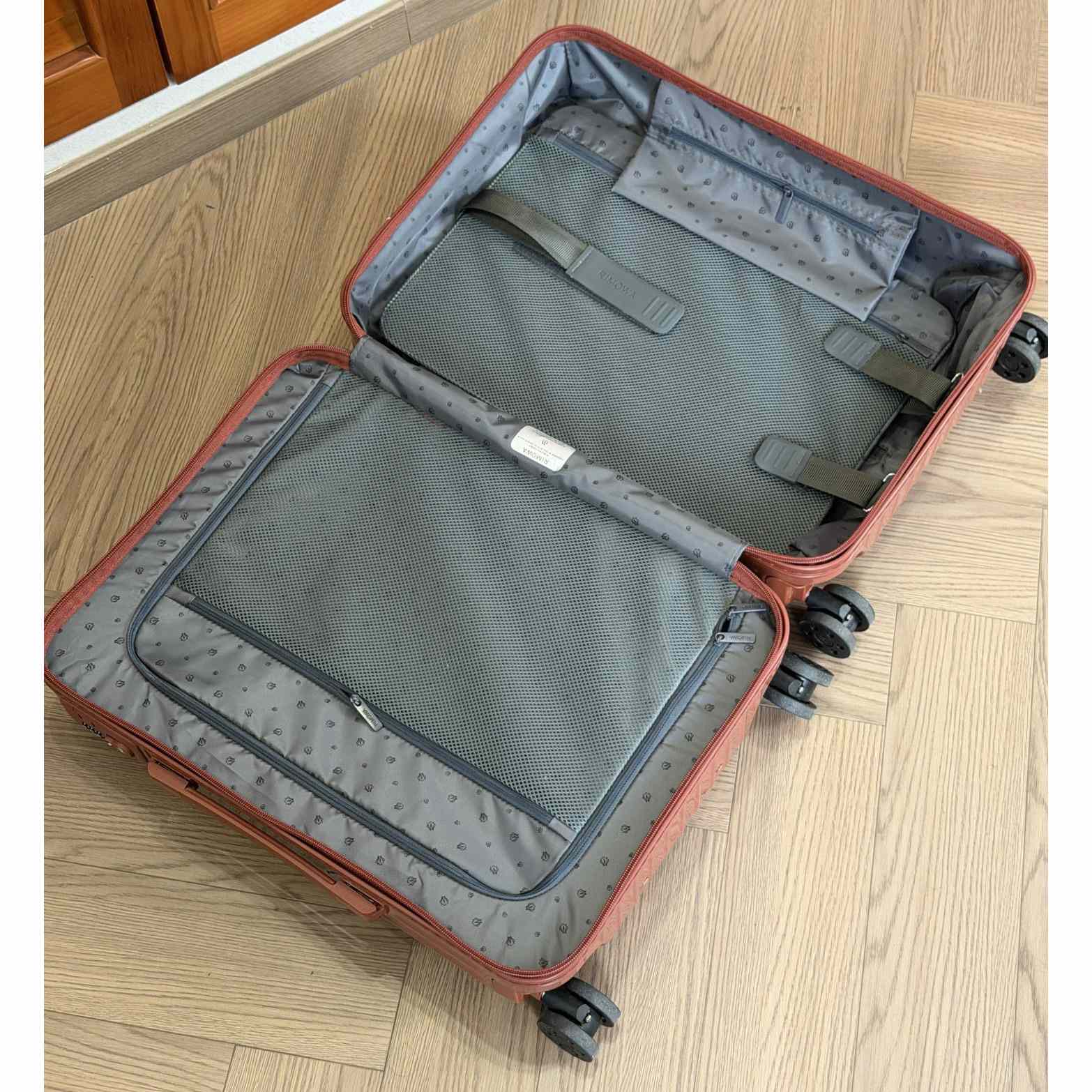 Rimowa Cabin - DesignerGu