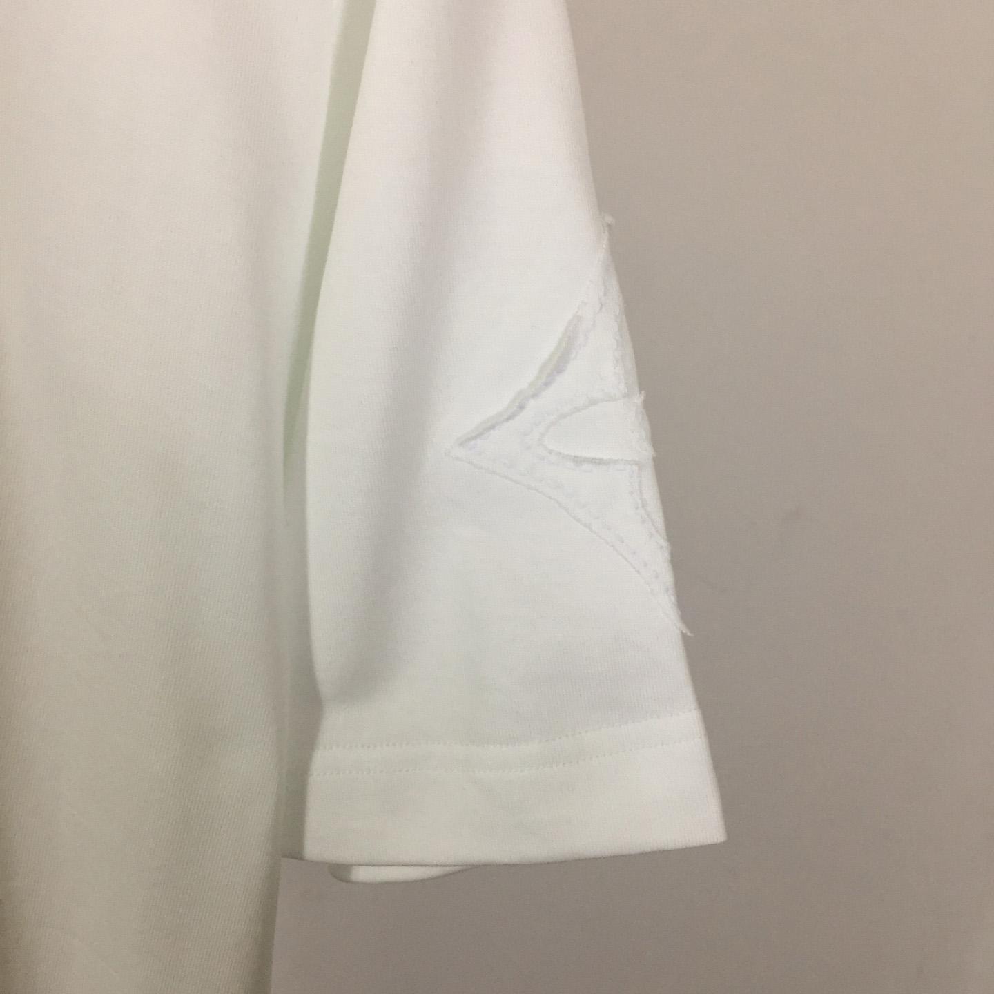 Louis Vuitton Logo Cotton T-Shirt  - DesignerGu