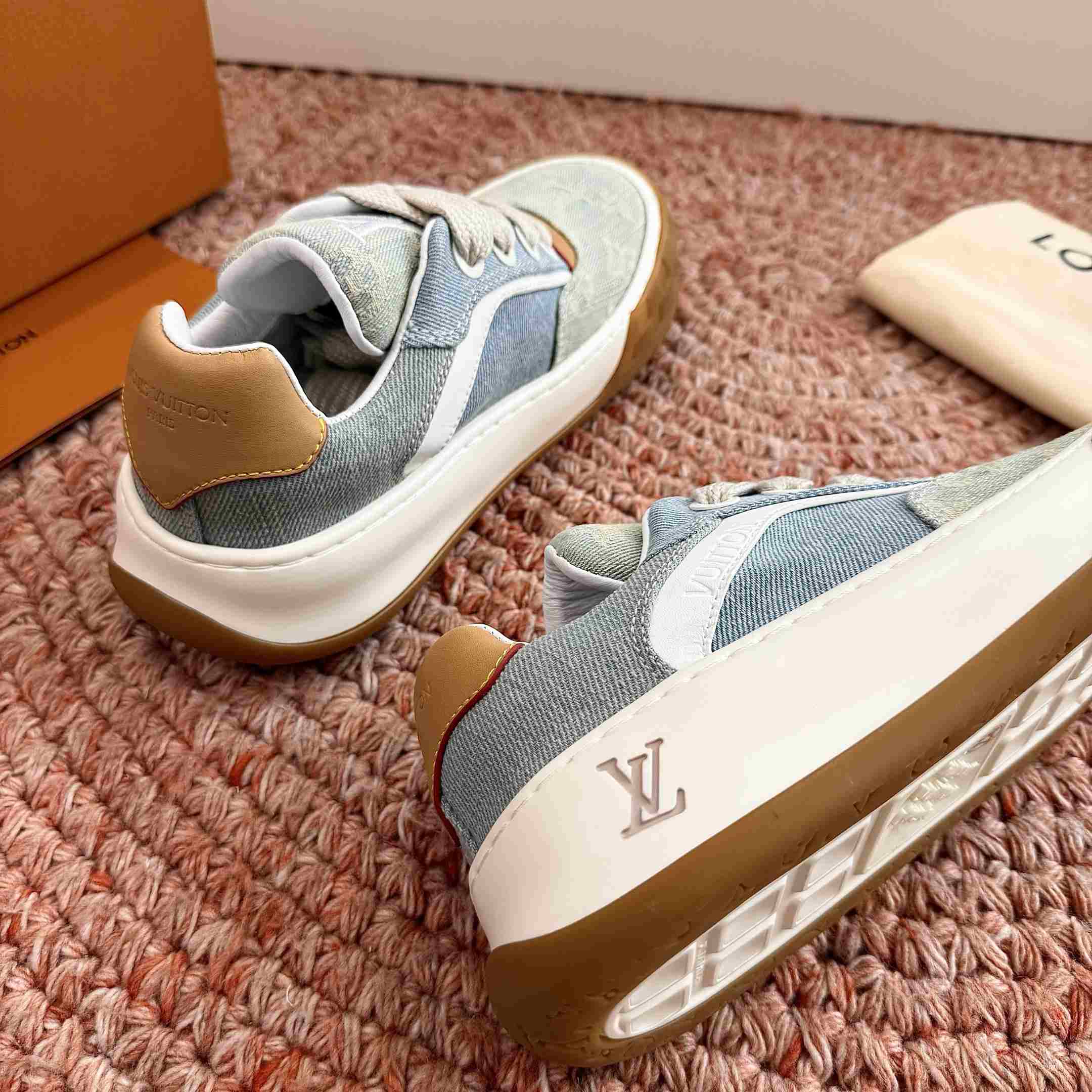 Louis Vuitton LV Tilted Sneaker 1AK89V - DesignerGu