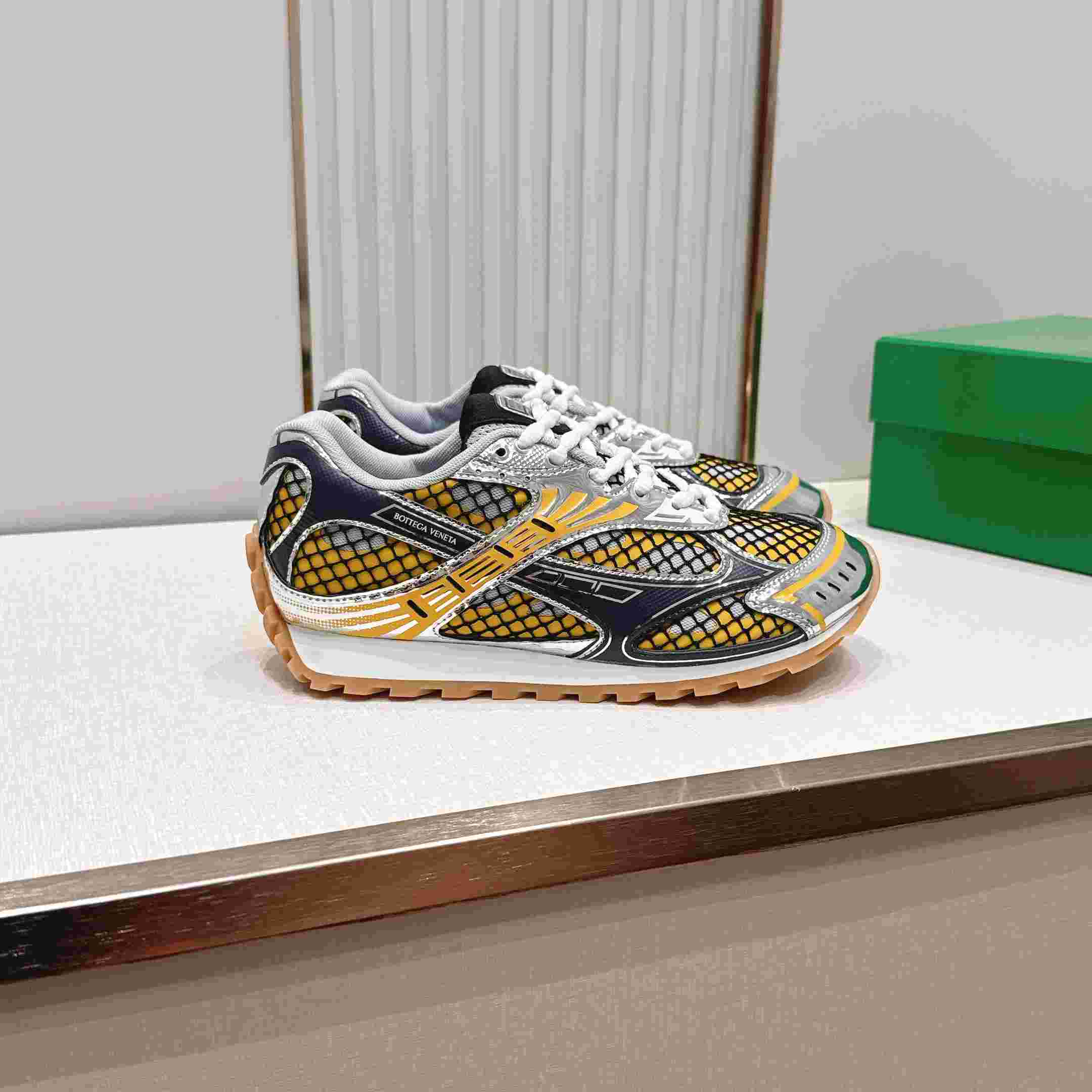 Bottega Veneta Orbit Sneaker  - DesignerGu