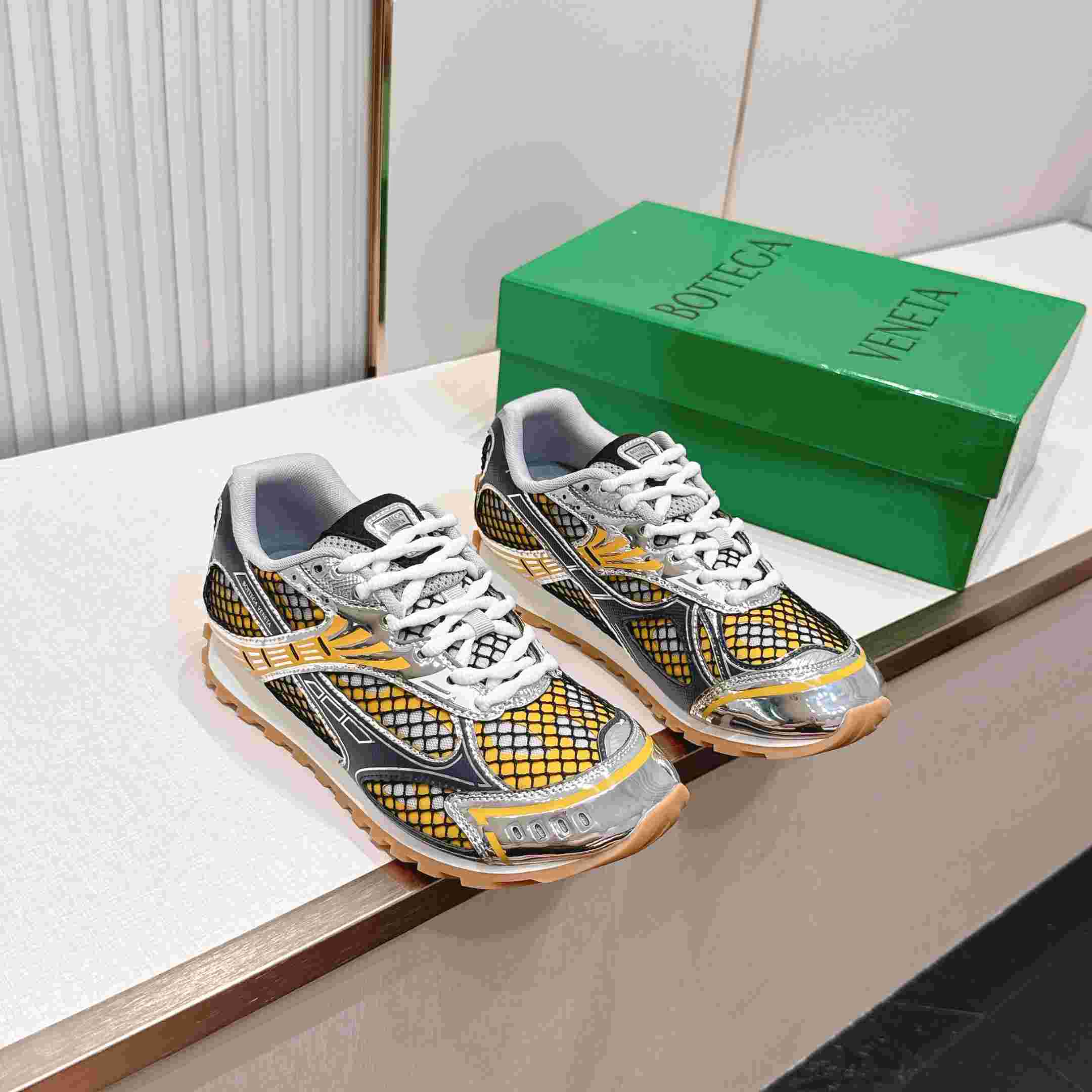 Bottega Veneta Orbit Sneaker  - DesignerGu