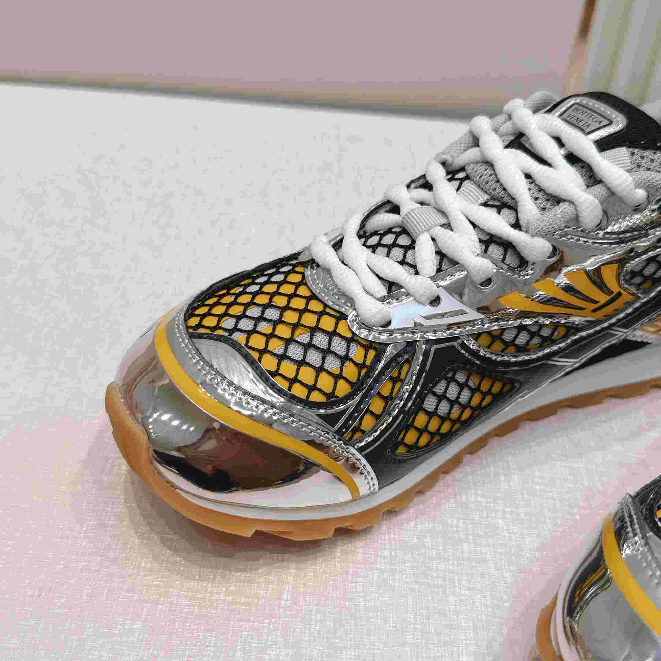 Bottega Veneta Orbit Sneaker  - DesignerGu