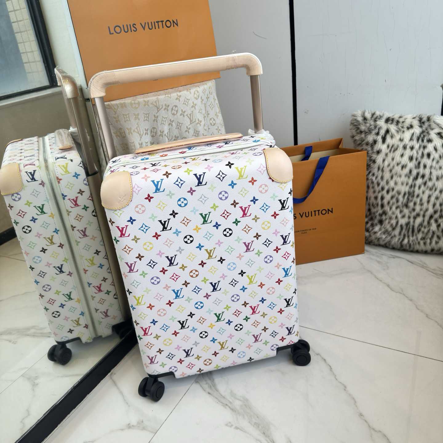 Louis Vuitton LV x TM Horizon 55 M27899 - DesignerGu