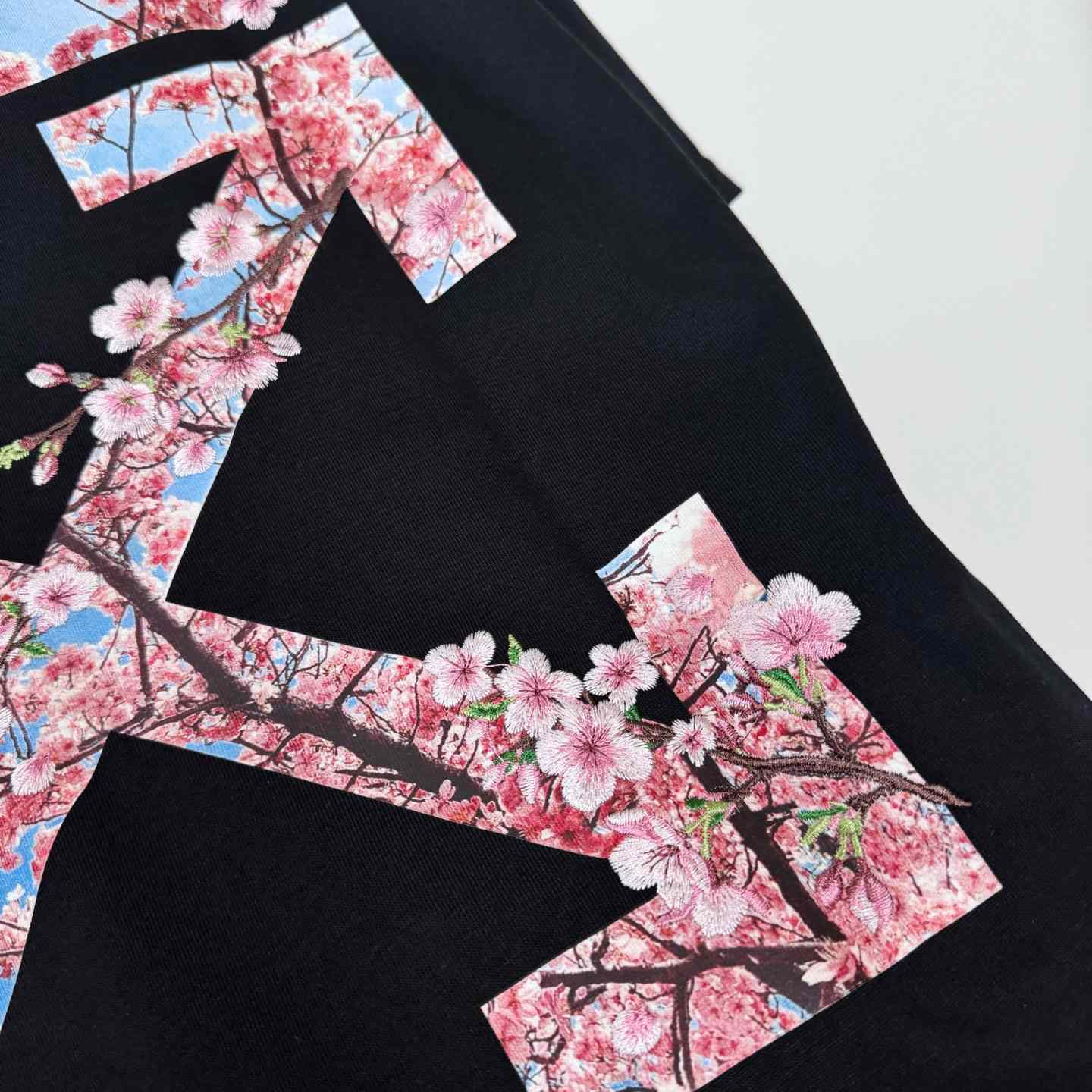 Off-White Embroidered Cherry Blossom Arrow Logo T-Shirt 'Black' - DesignerGu