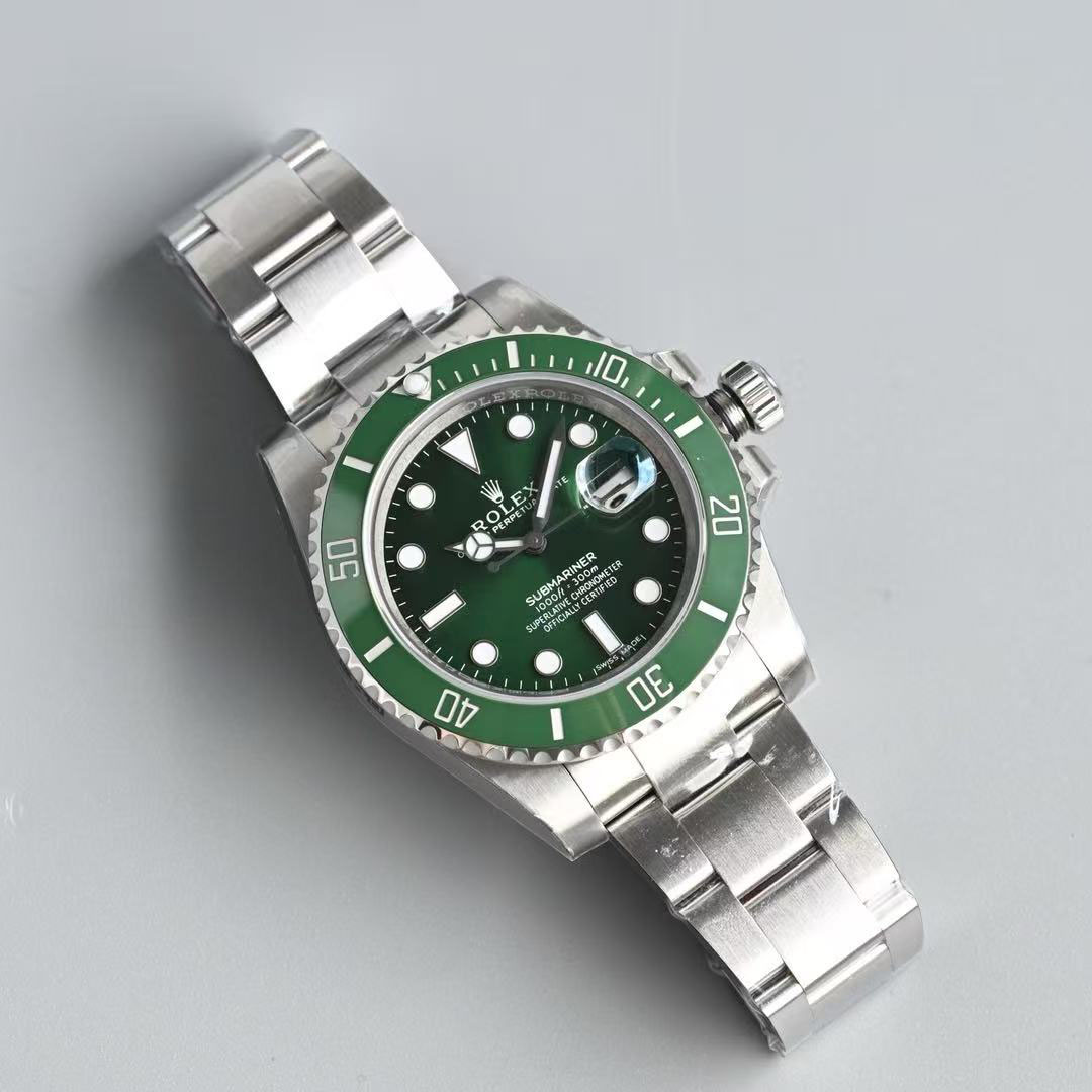 Rolex Submariner   Watch  40mm - DesignerGu