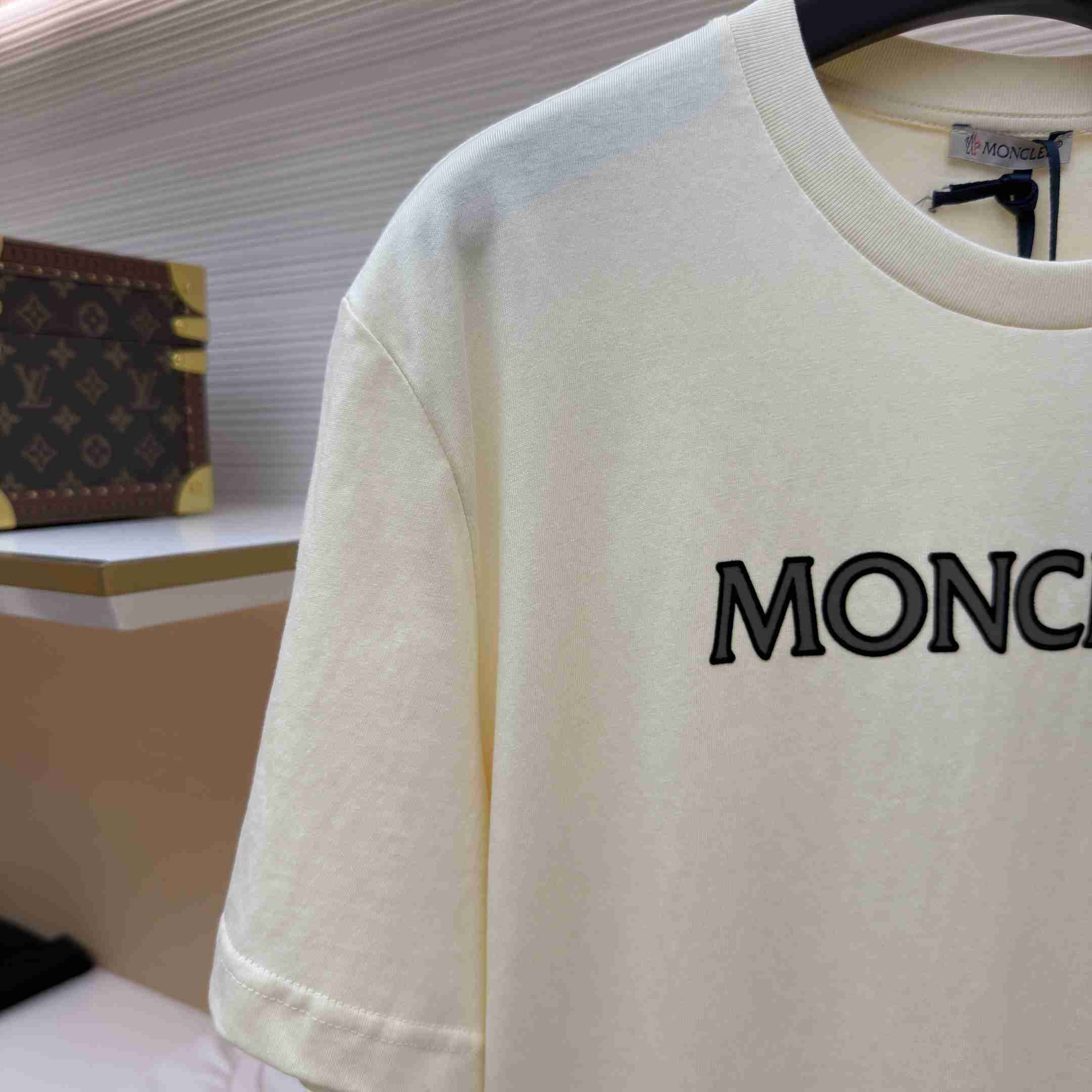 Moncler Logo Print Cotton T-Shirt - DesignerGu