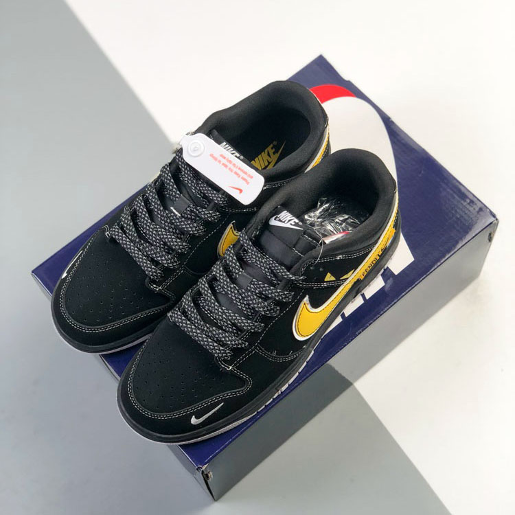 Nike Dunk × Fendi Sneaker KK1333-049 - DesignerGu