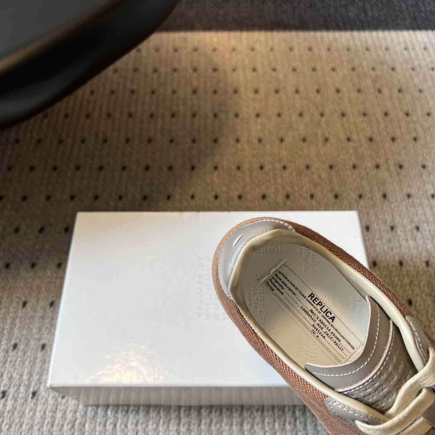 Maison Margiela Replica Sneakers - DesignerGu
