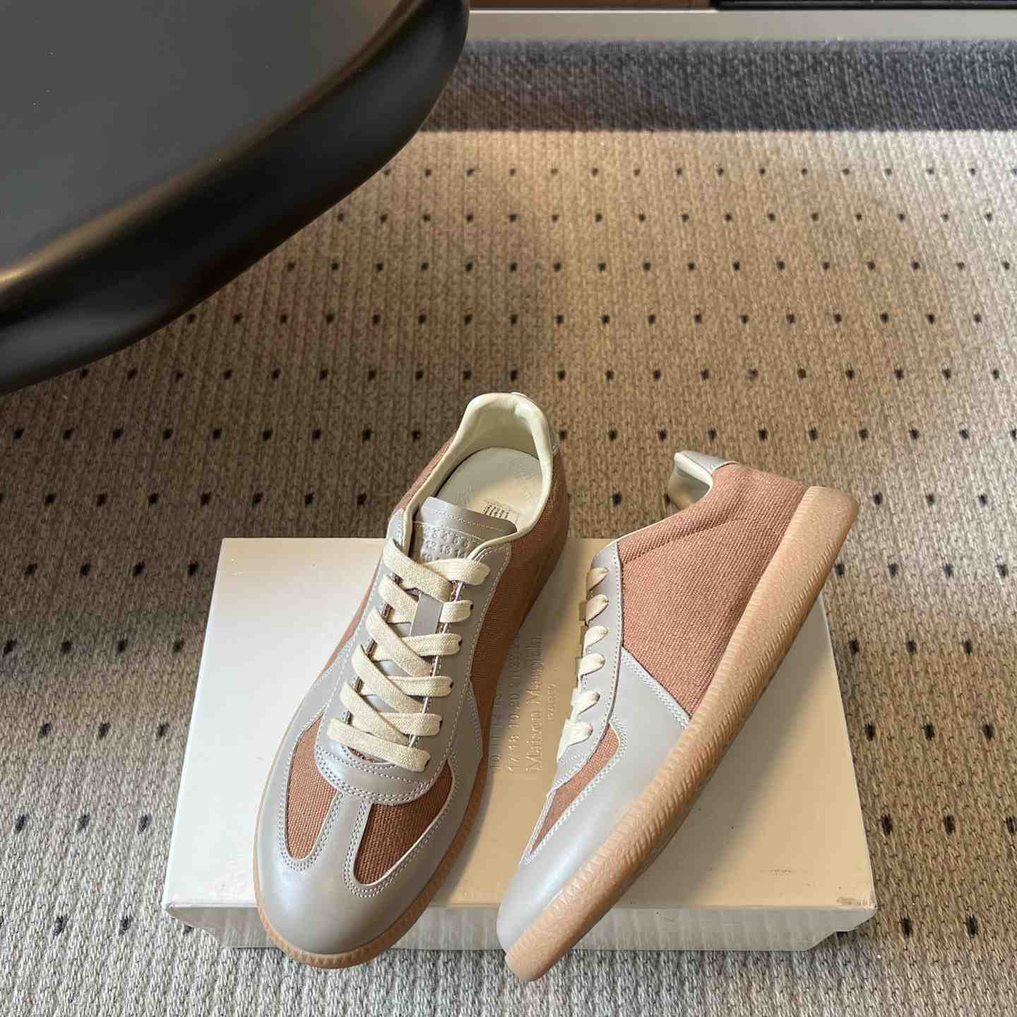 Maison Margiela Replica Sneakers - DesignerGu
