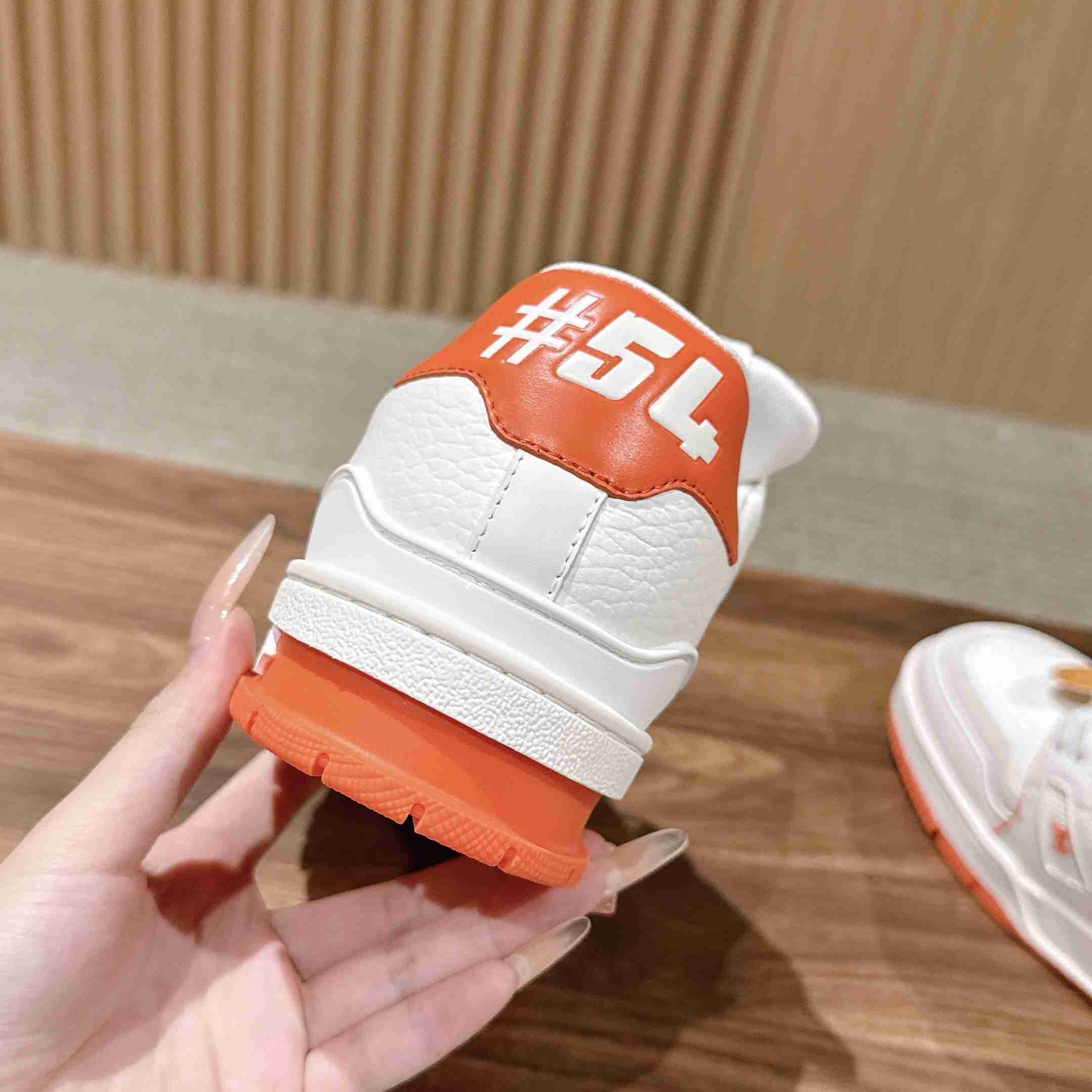 Louis Vuitton LV Trainer Sneaker  1AKRBK（upon uk size） - DesignerGu