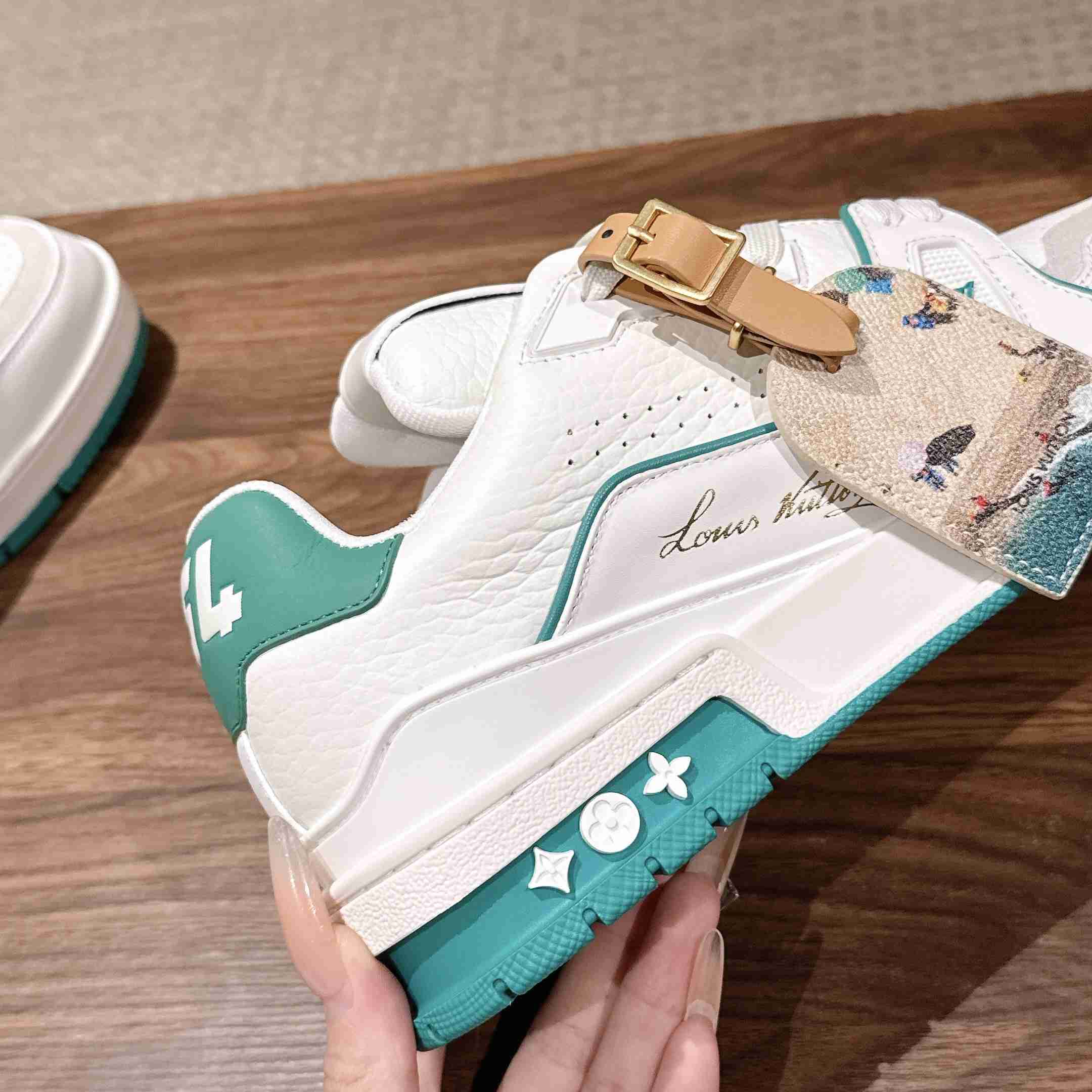 Louis Vuitton LV Trainer Sneaker  1AKRDM（upon uk size） - DesignerGu