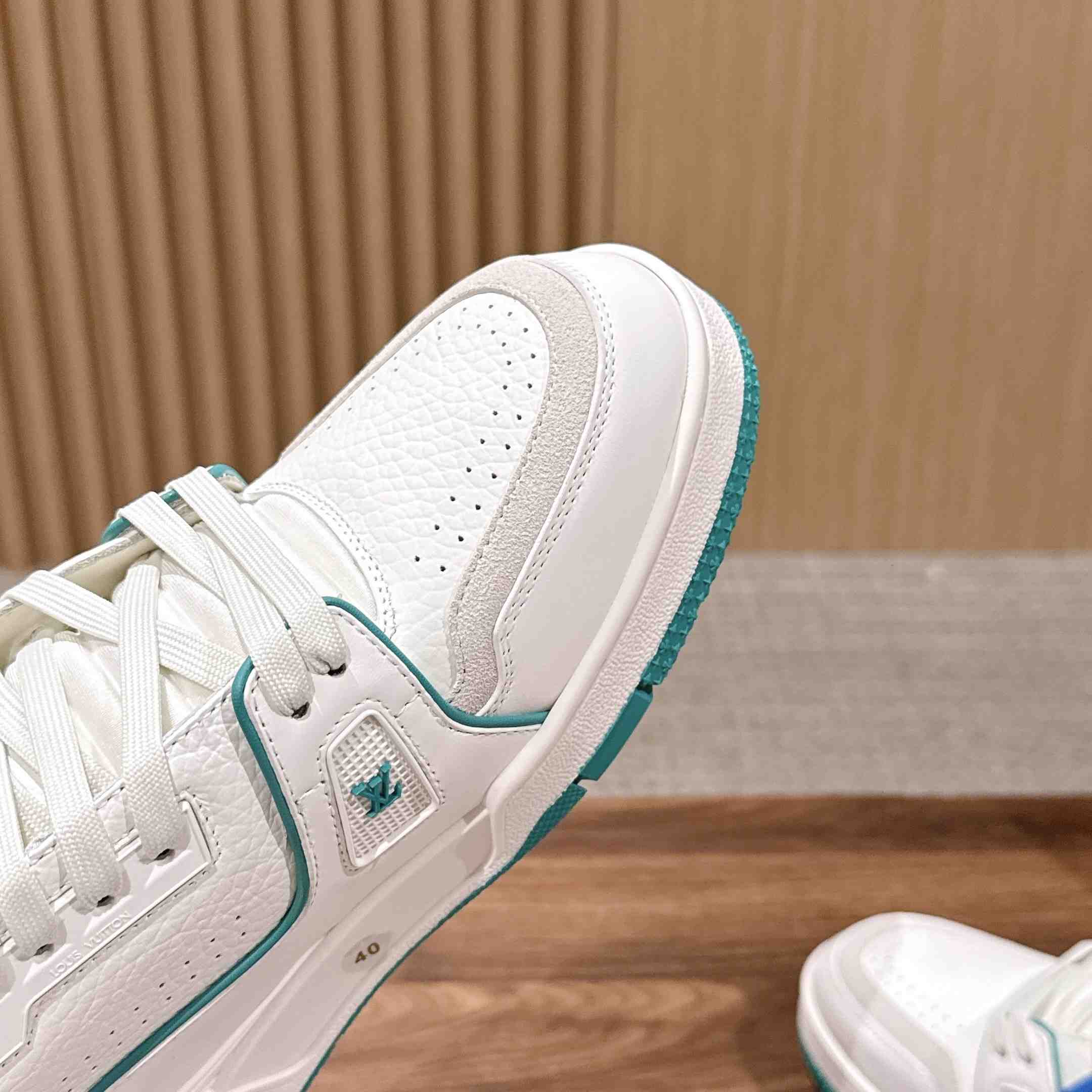 Louis Vuitton LV Trainer Sneaker  1AKRDM（upon uk size） - DesignerGu