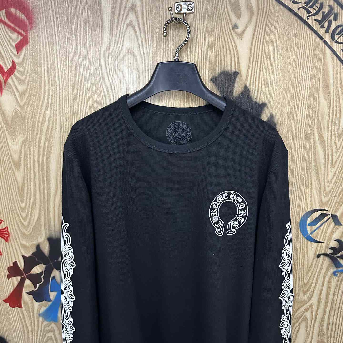 Chrome Hearts Horseshoe Logo Long Sleeve T-Shirt - DesignerGu