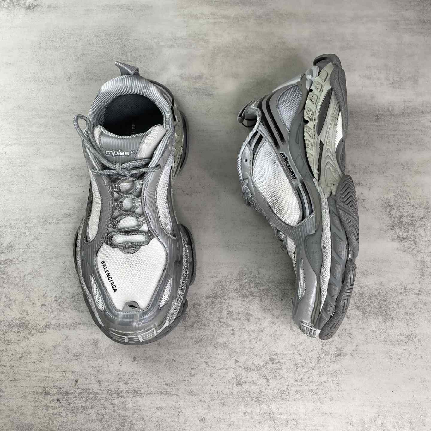 Balenciaga Triple S.2 Gradient Sneaker In Grey - DesignerGu
