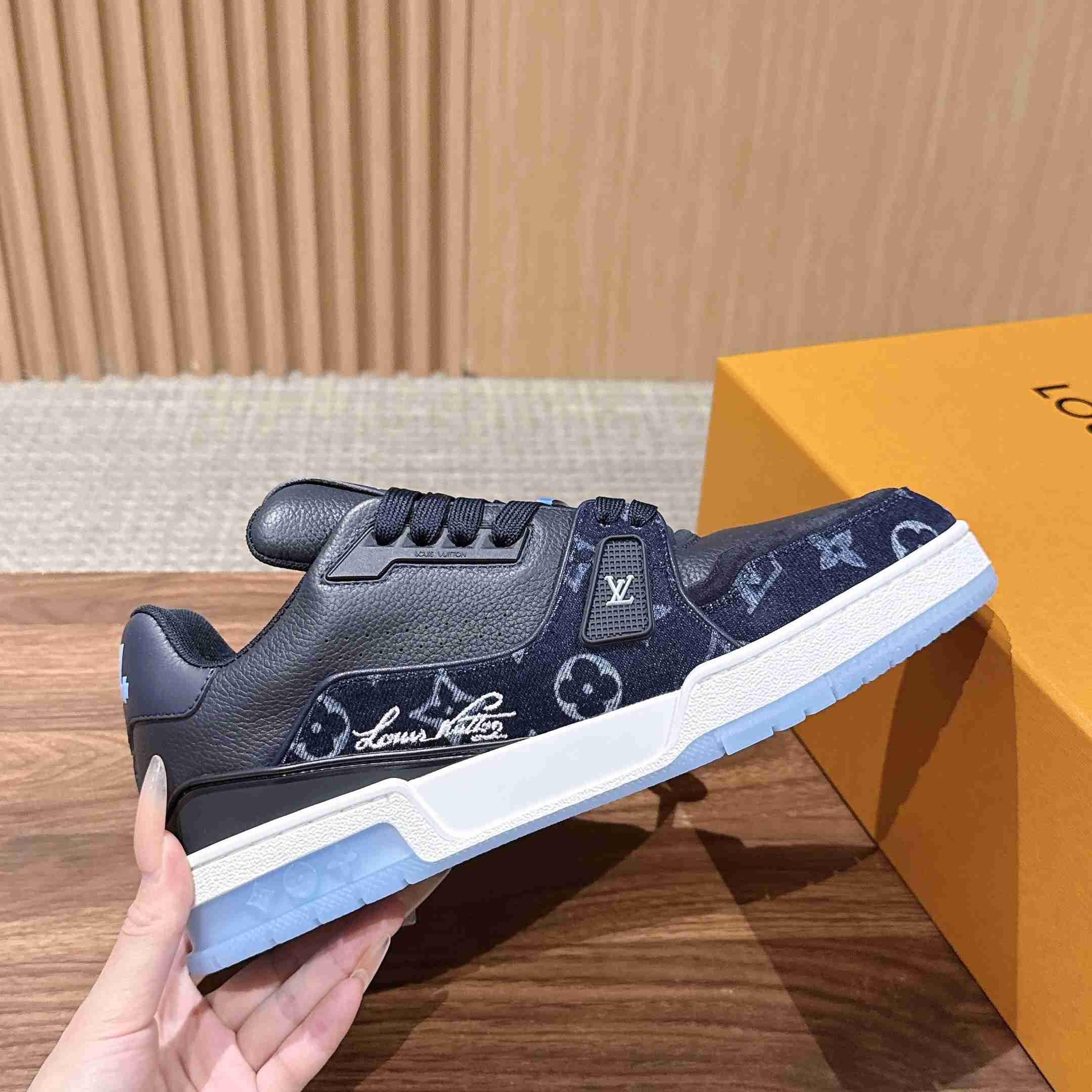 Louis Vuitton LV Trainer Sneaker  1AKDGZ（upon uk size） - DesignerGu