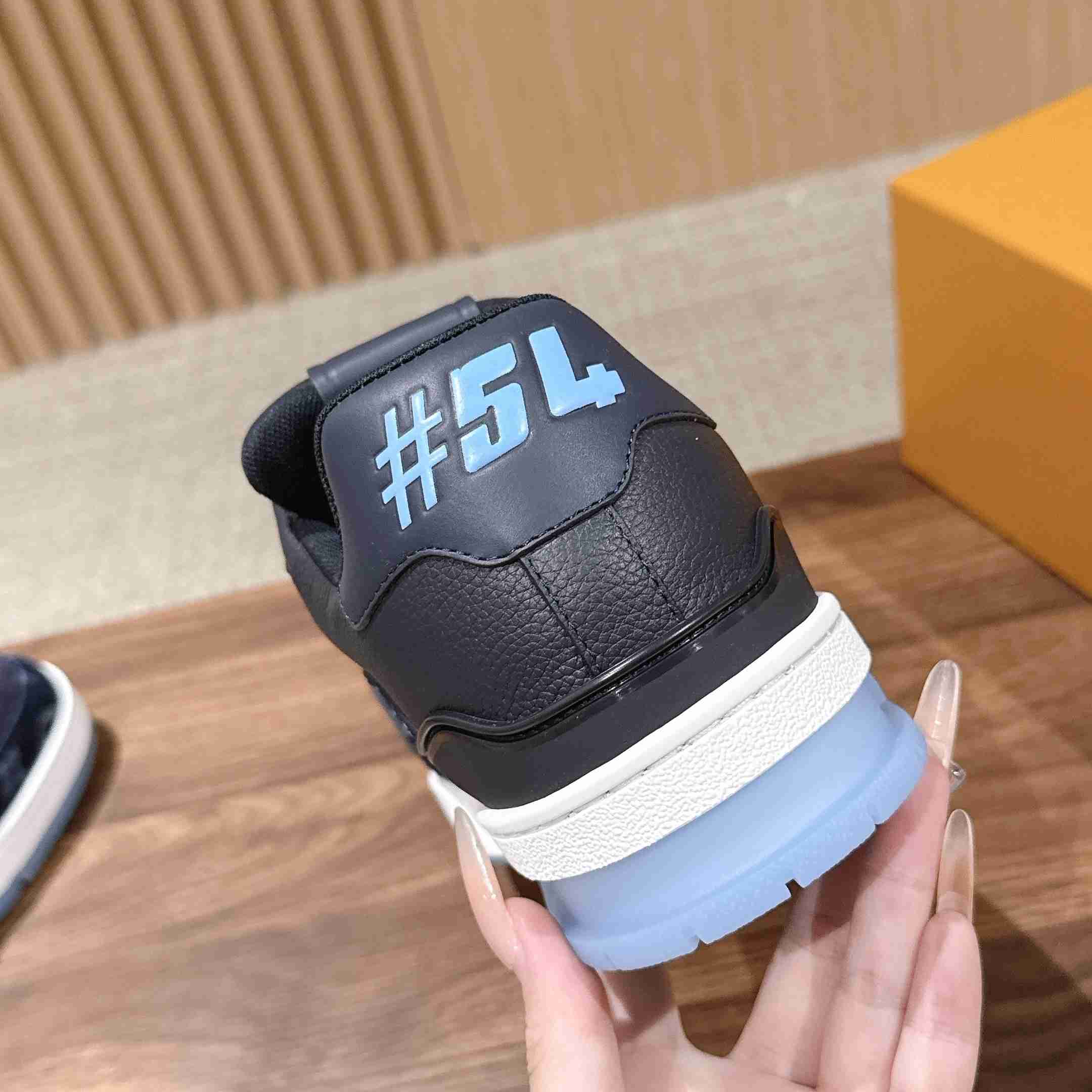 Louis Vuitton LV Trainer Sneaker  1AKDGZ（upon uk size） - DesignerGu