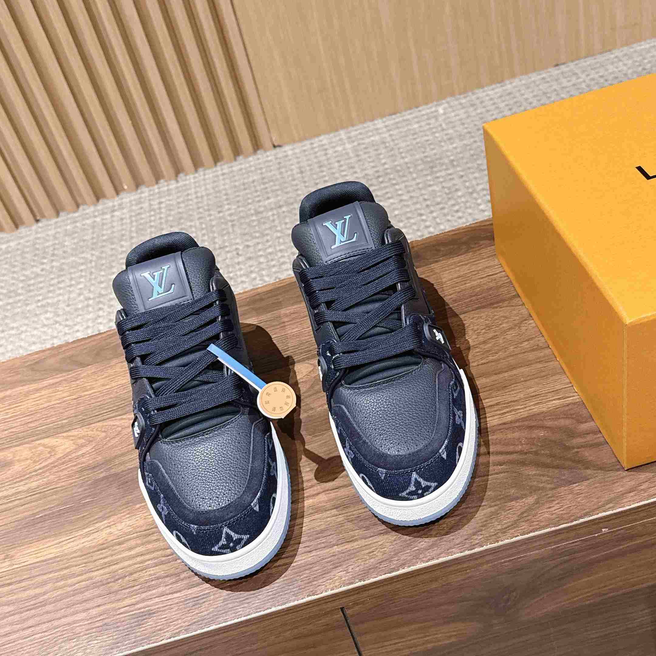 Louis Vuitton LV Trainer Sneaker  1AKDGZ（upon uk size） - DesignerGu